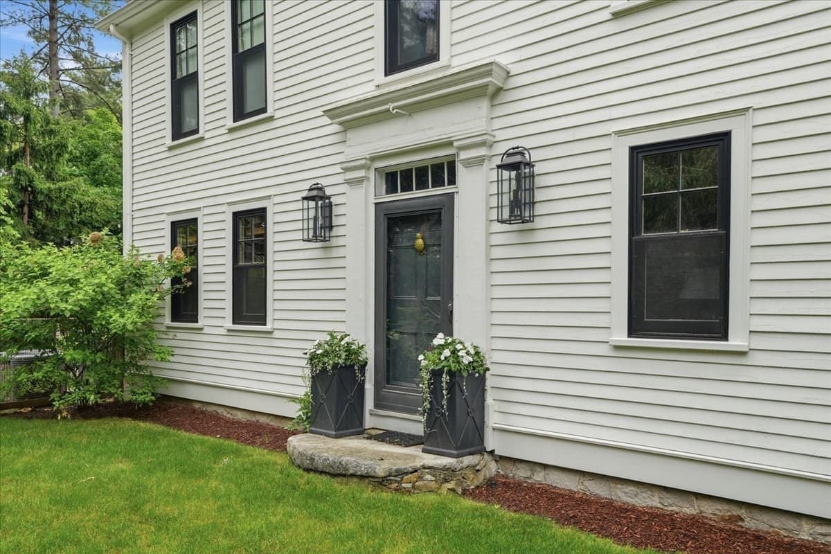 Single Family Residence at 822 Main Street, Hingham MA 02043, Hingham, photo 3 of 36