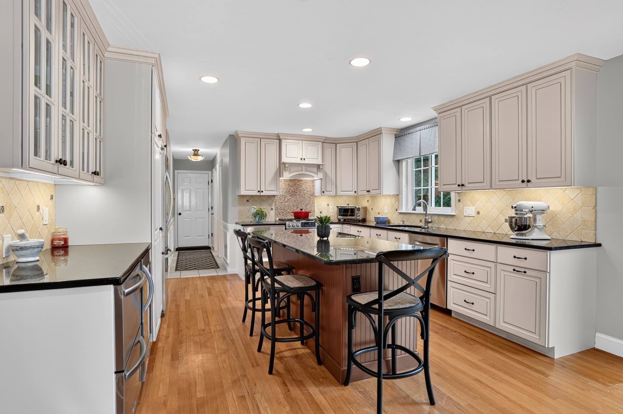 Single Family Residence at 8 Dearth Circle, Ashland MA 01721, Ashland, photo 6 of 40