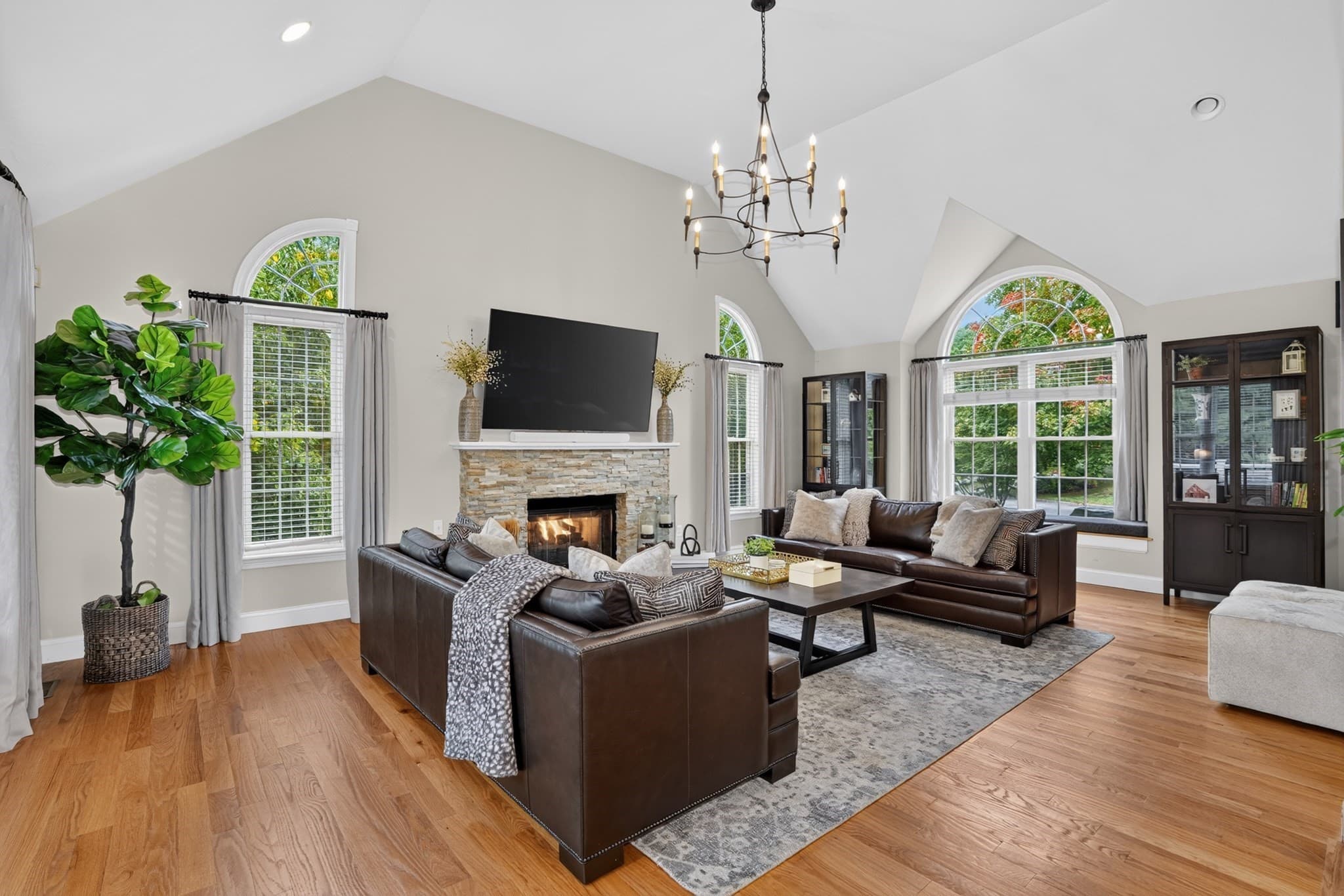 Single Family Residence at 8 Dearth Circle, Ashland MA 01721, Ashland, photo 3 of 40