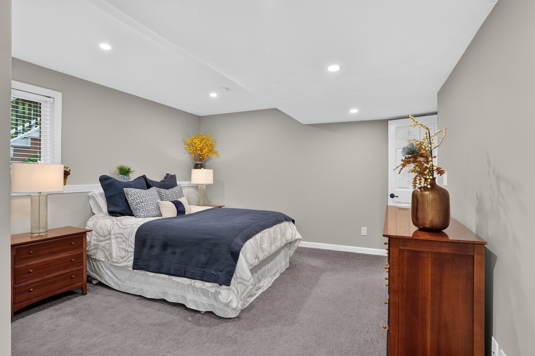 Single Family Residence at 8 Dearth Circle, Ashland MA 01721, Ashland, photo 33 of 40