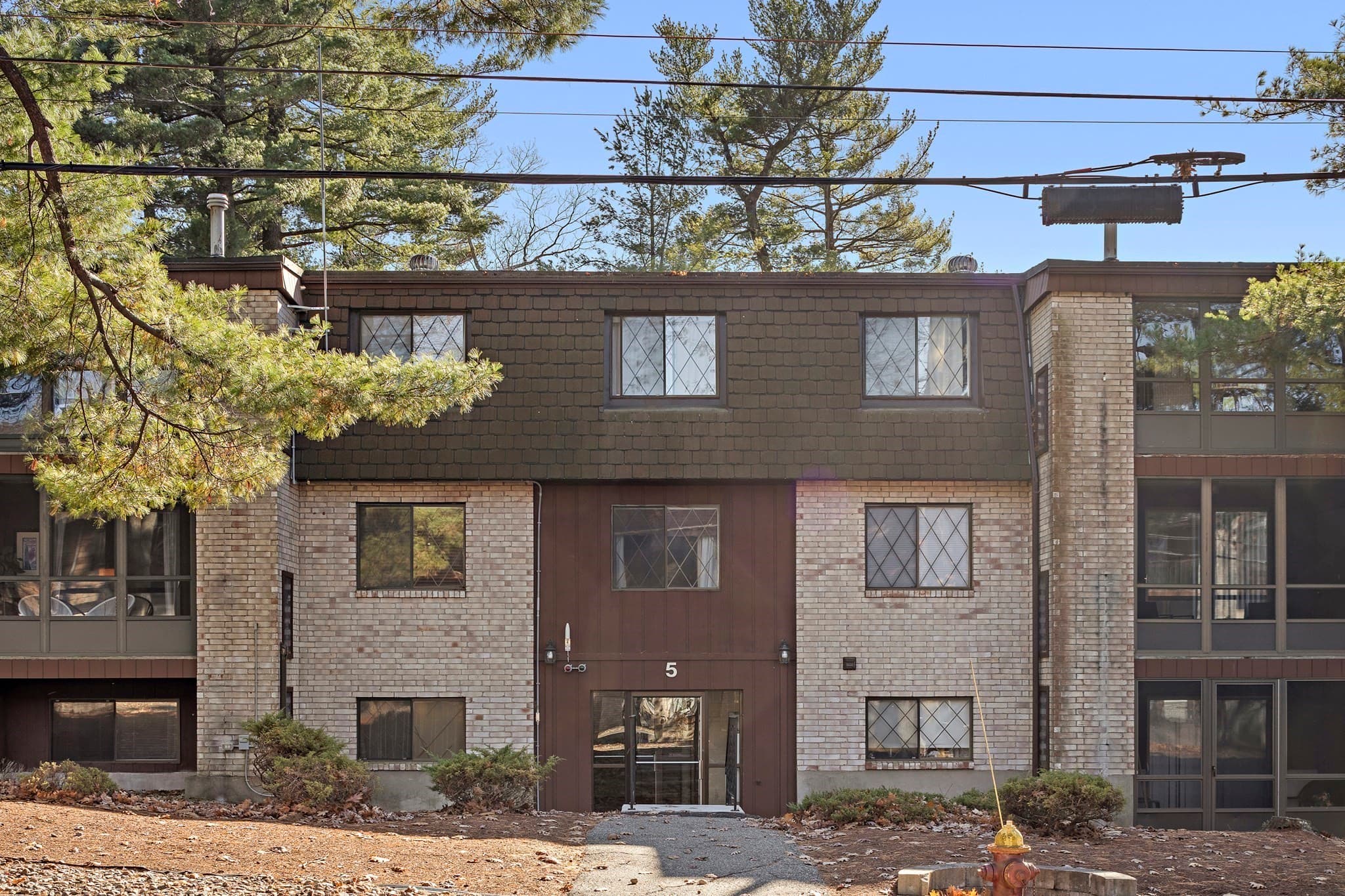 Condominium at 5 Greenbriar Dr # 204, North Reading MA 01864, North Reading, photo 2 of 24
