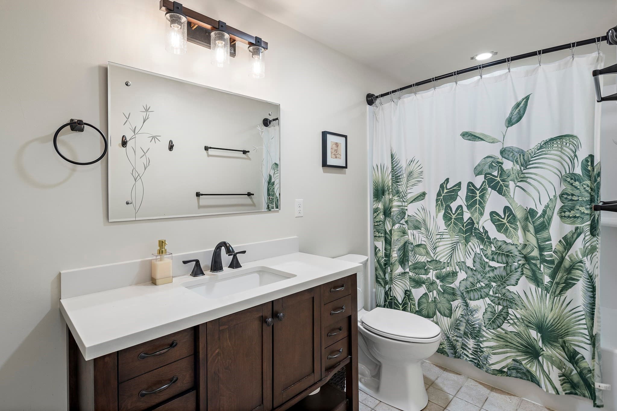 Condominium at 5 Greenbriar Dr # 204, North Reading MA 01864, North Reading, photo 17 of 24