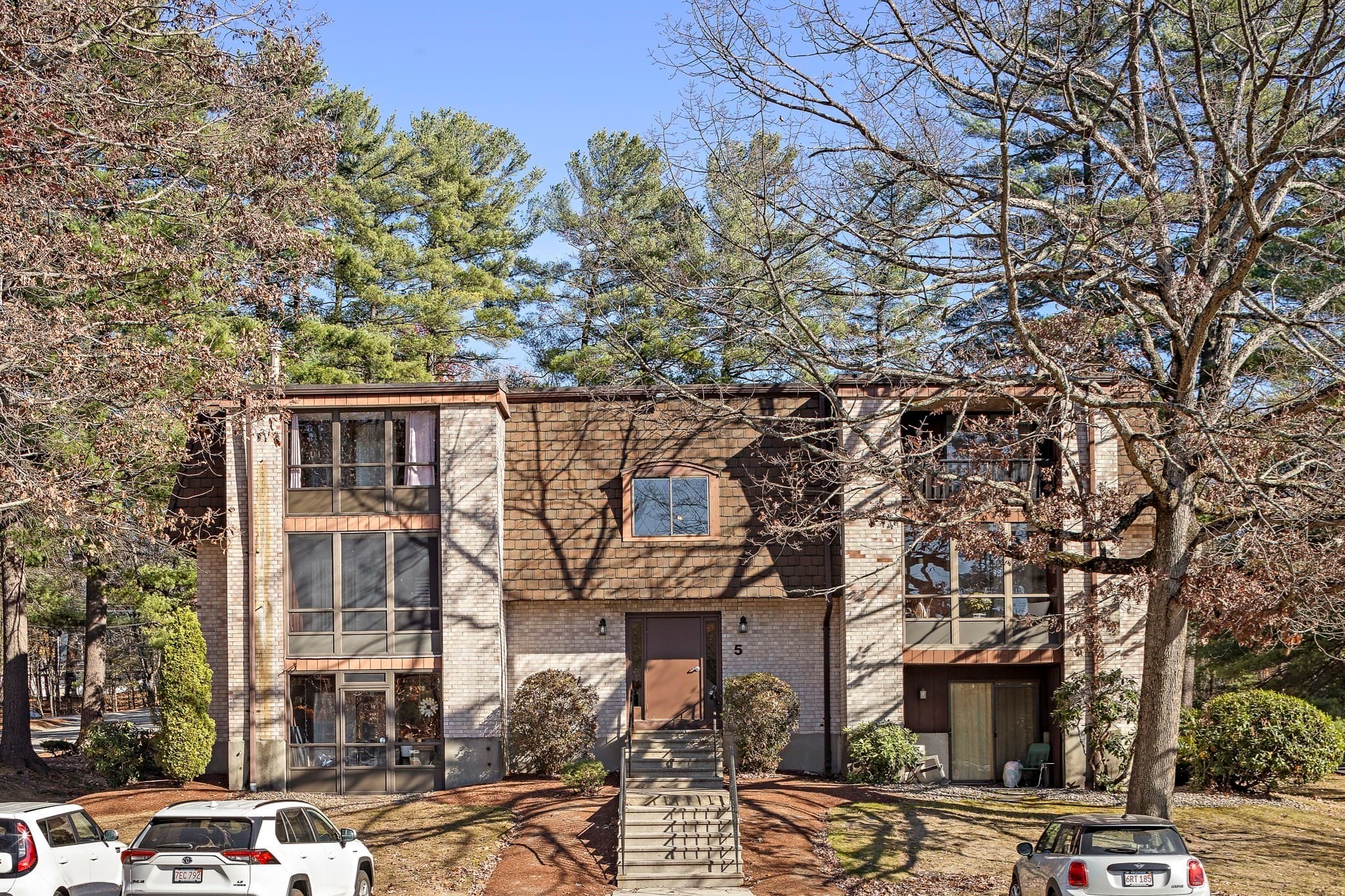 5 Greenbriar Dr # 204, North Reading MA 01864