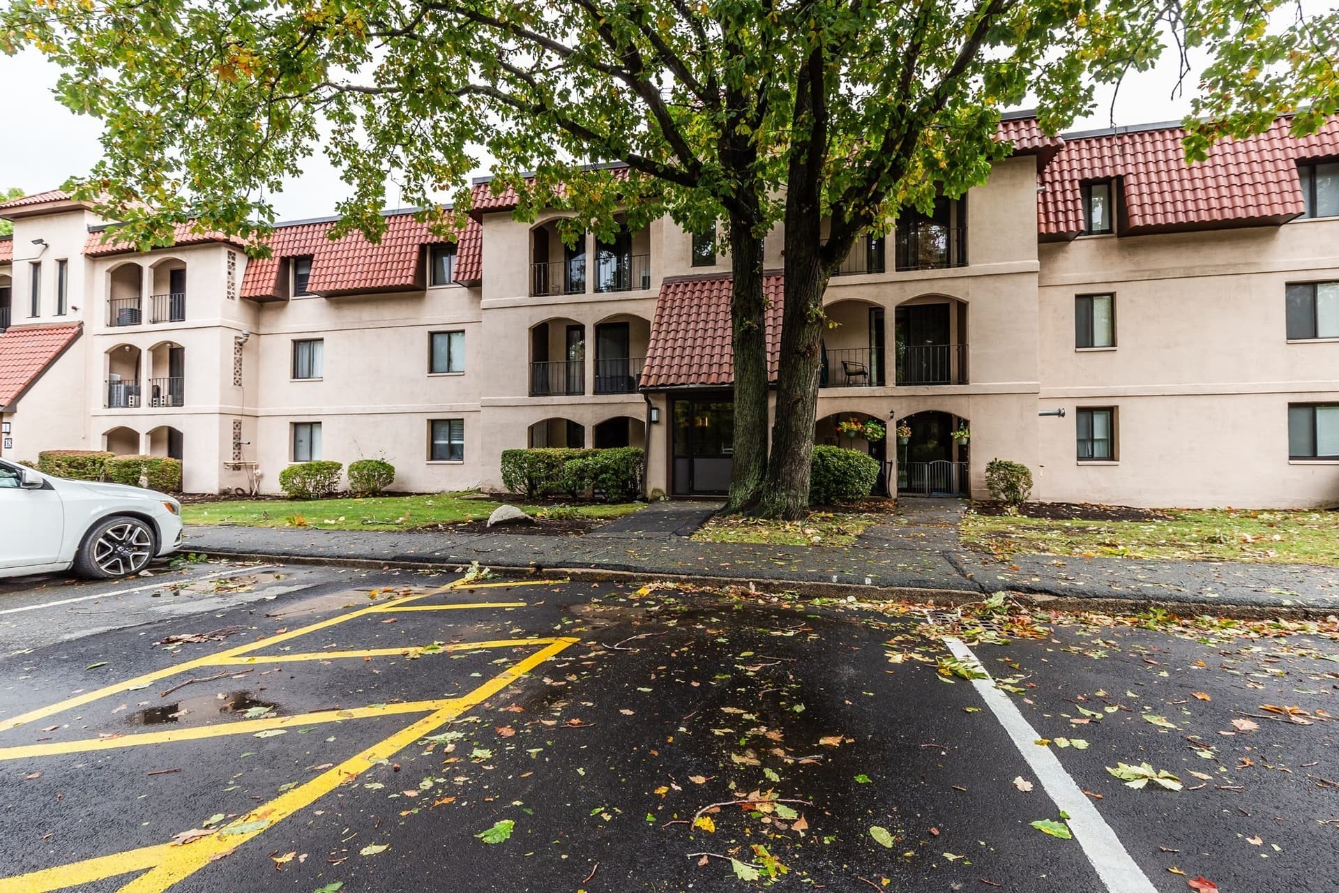 685 Oak St # 1, Brockton MA 02301