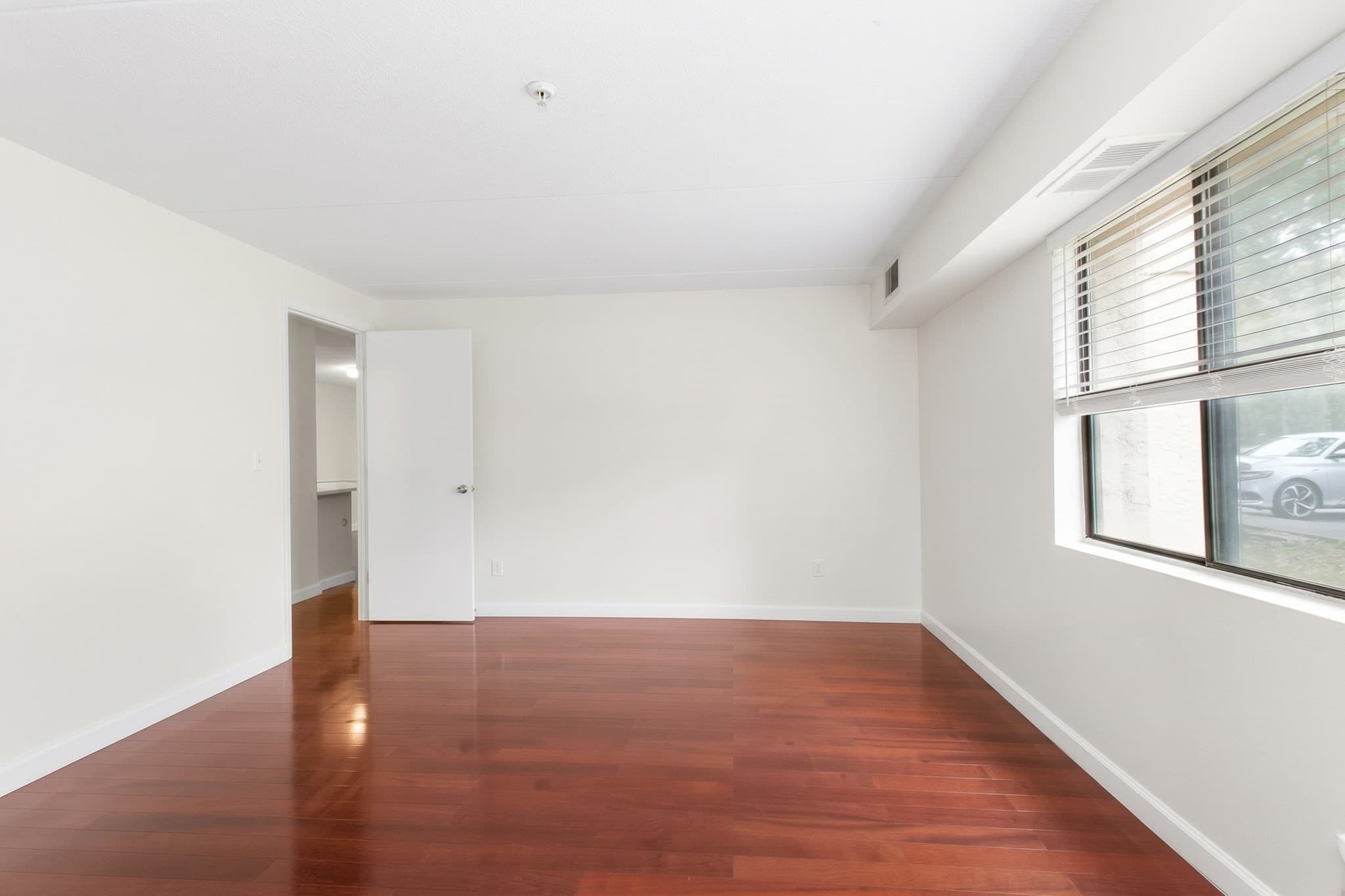 Condominium at 685 Oak St # 1, Brockton MA 02301, Brockton, photo 8 of 10