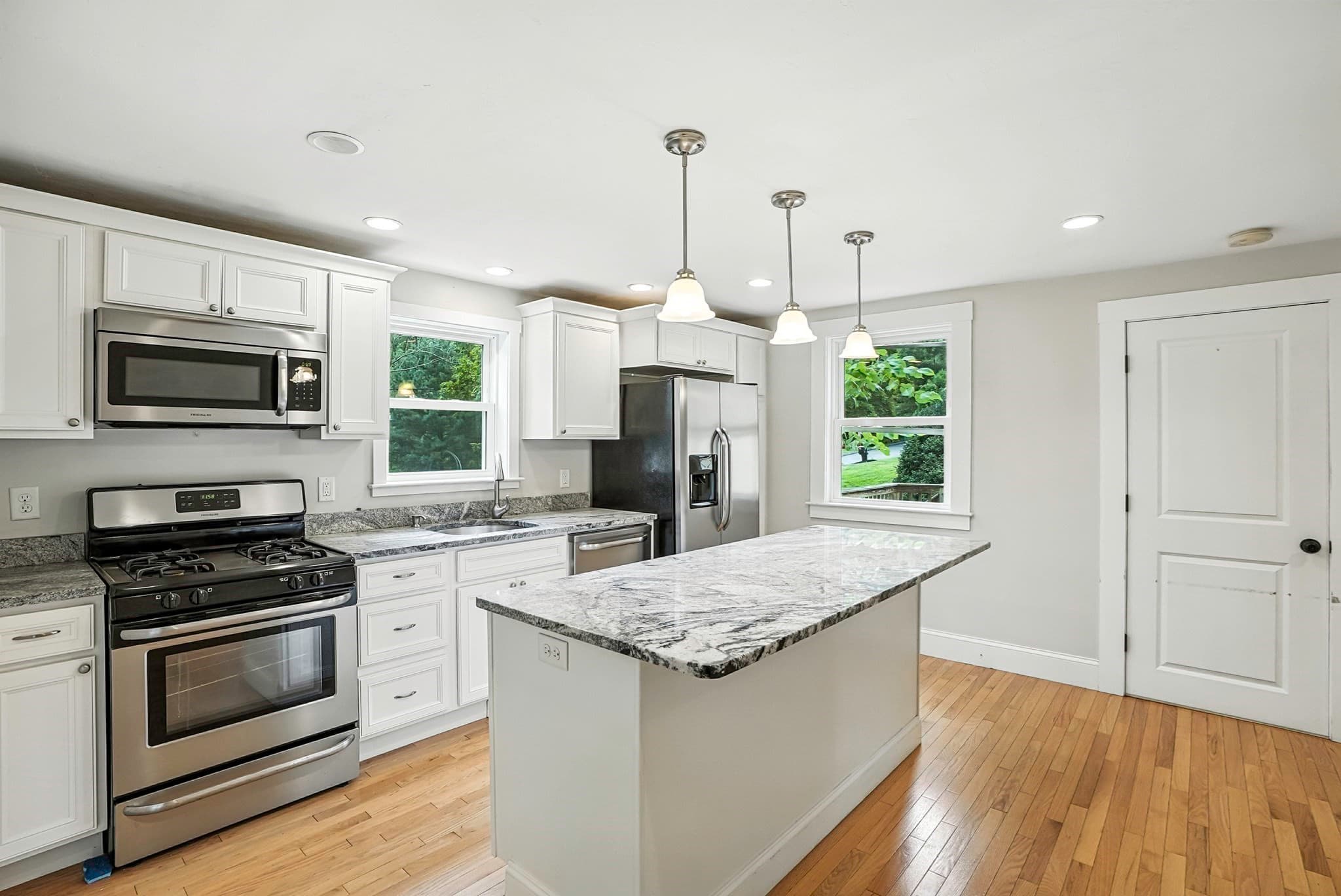 2 Family - 2 Units Up/Down at 271 Cordaville Road, Southborough MA 01772, Southborough, photo 2 of 41