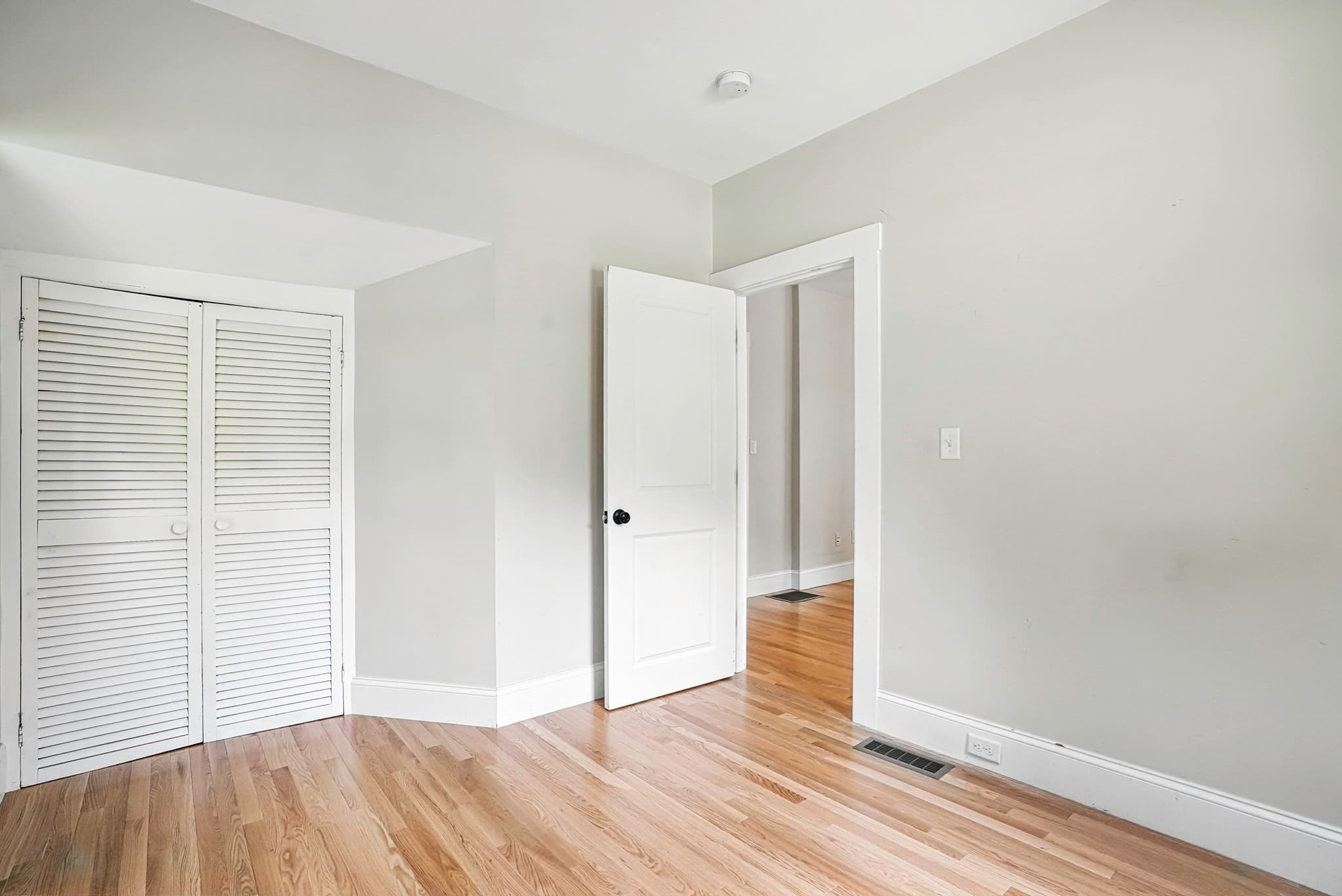 2 Family - 2 Units Up/Down at 271 Cordaville Road, Southborough MA 01772, Southborough, photo 12 of 41