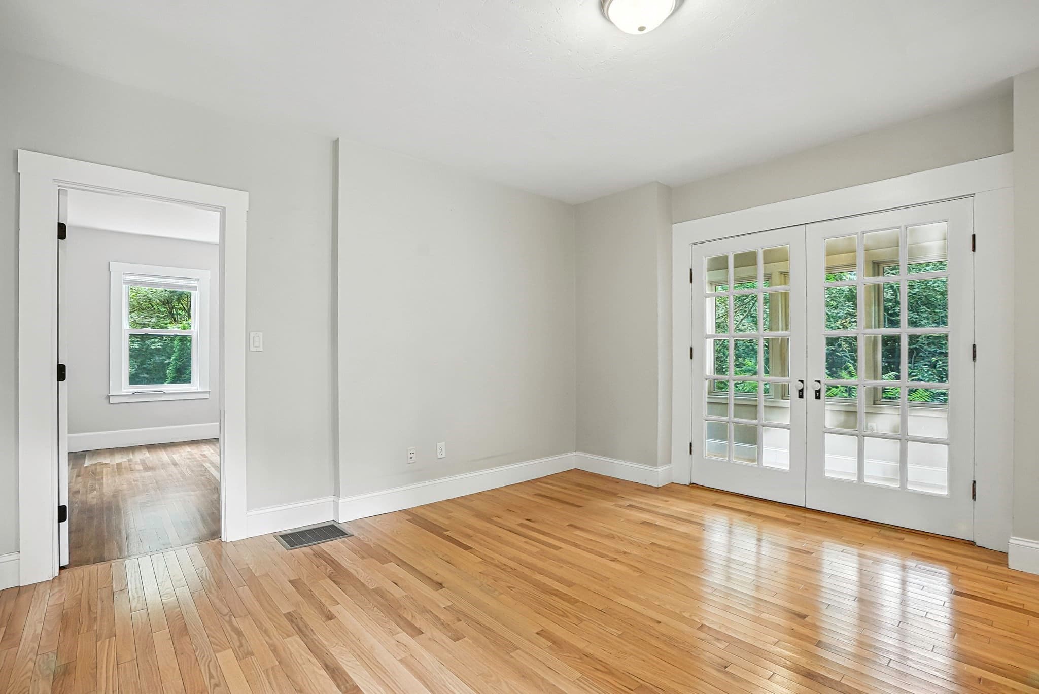 2 Family - 2 Units Up/Down at 271 Cordaville Road, Southborough MA 01772, Southborough, photo 8 of 41