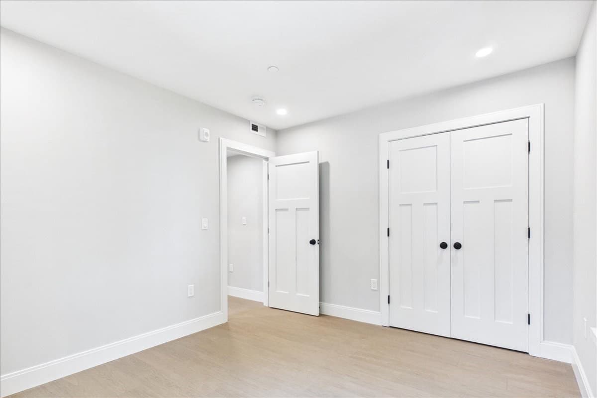 Condominium at 305 Chestnut Ave # 4, Boston MA 02130, Boston, photo 22 of 38
