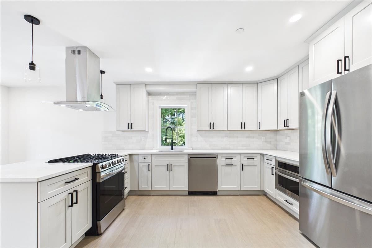 Condominium at 305 Chestnut Ave # 4, Boston MA 02130, Boston, photo 10 of 38