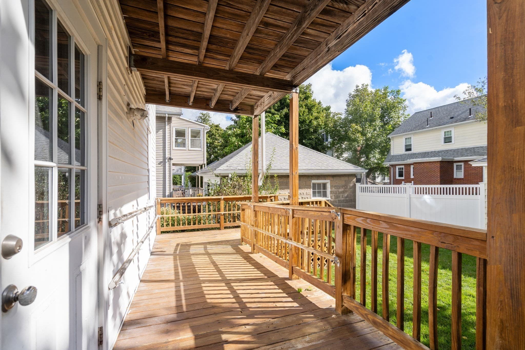 Condominium at 106 Poplar St # 1, Watertown MA 02472, Watertown, photo 13 of 15