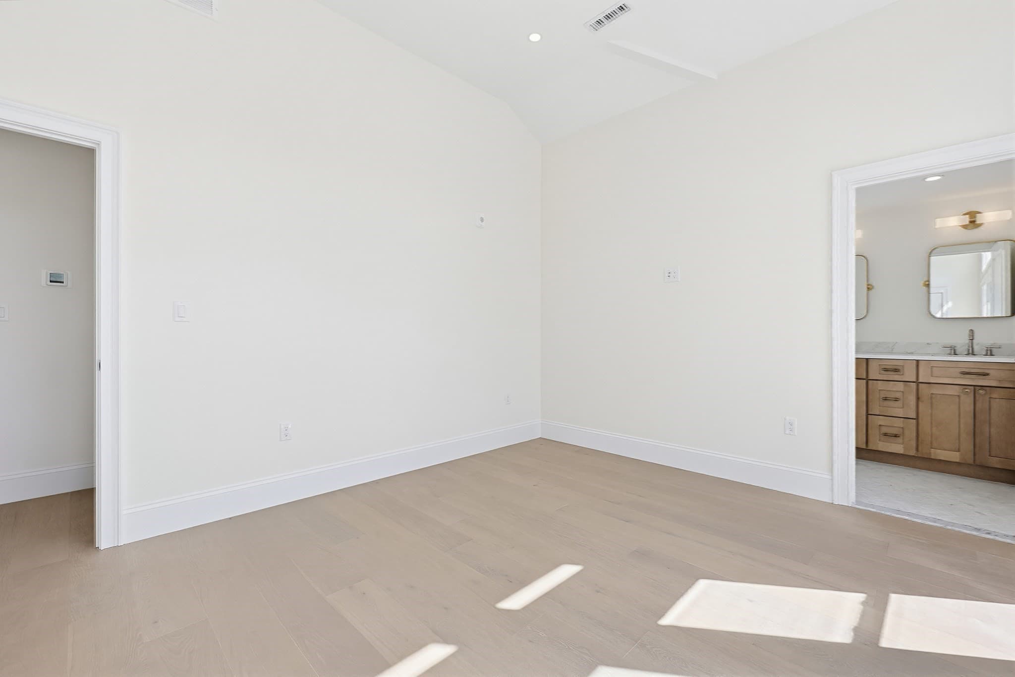 Condominium at 257 Market Street, Boston MA 02135, Boston, photo 18 of 27