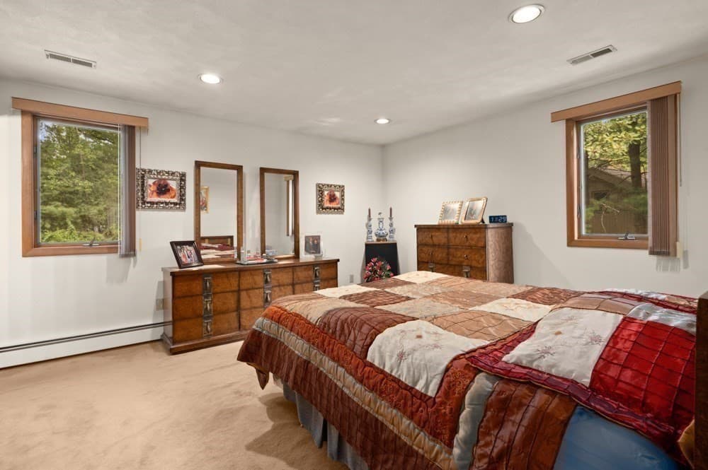 Single Family Residence at 5 Lee Ave, Burlington MA 01803, Burlington, photo 22 of 36