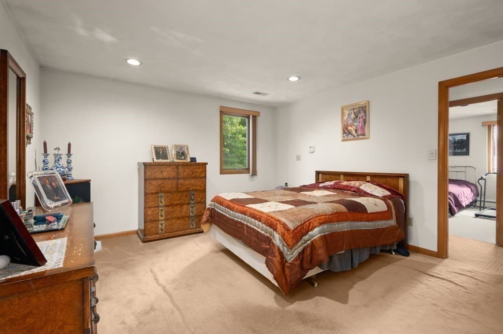Single Family Residence at 5 Lee Ave, Burlington MA 01803, Burlington, photo 21 of 36