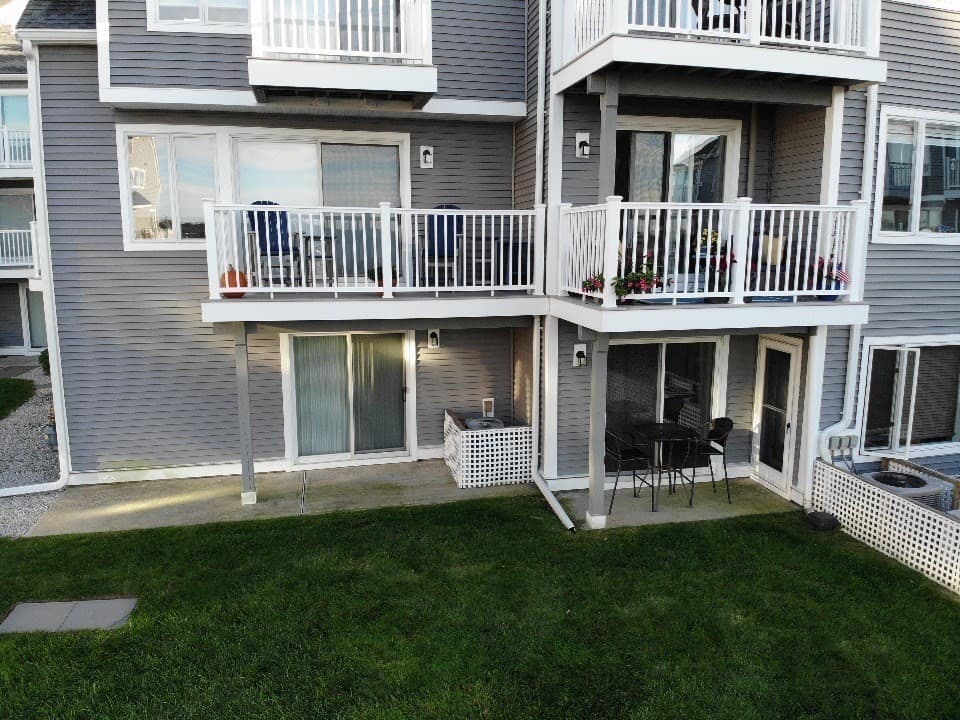 Condominium at 700 Shore Dr # 808, Fall River MA 02721, Fall River, photo 6 of 27
