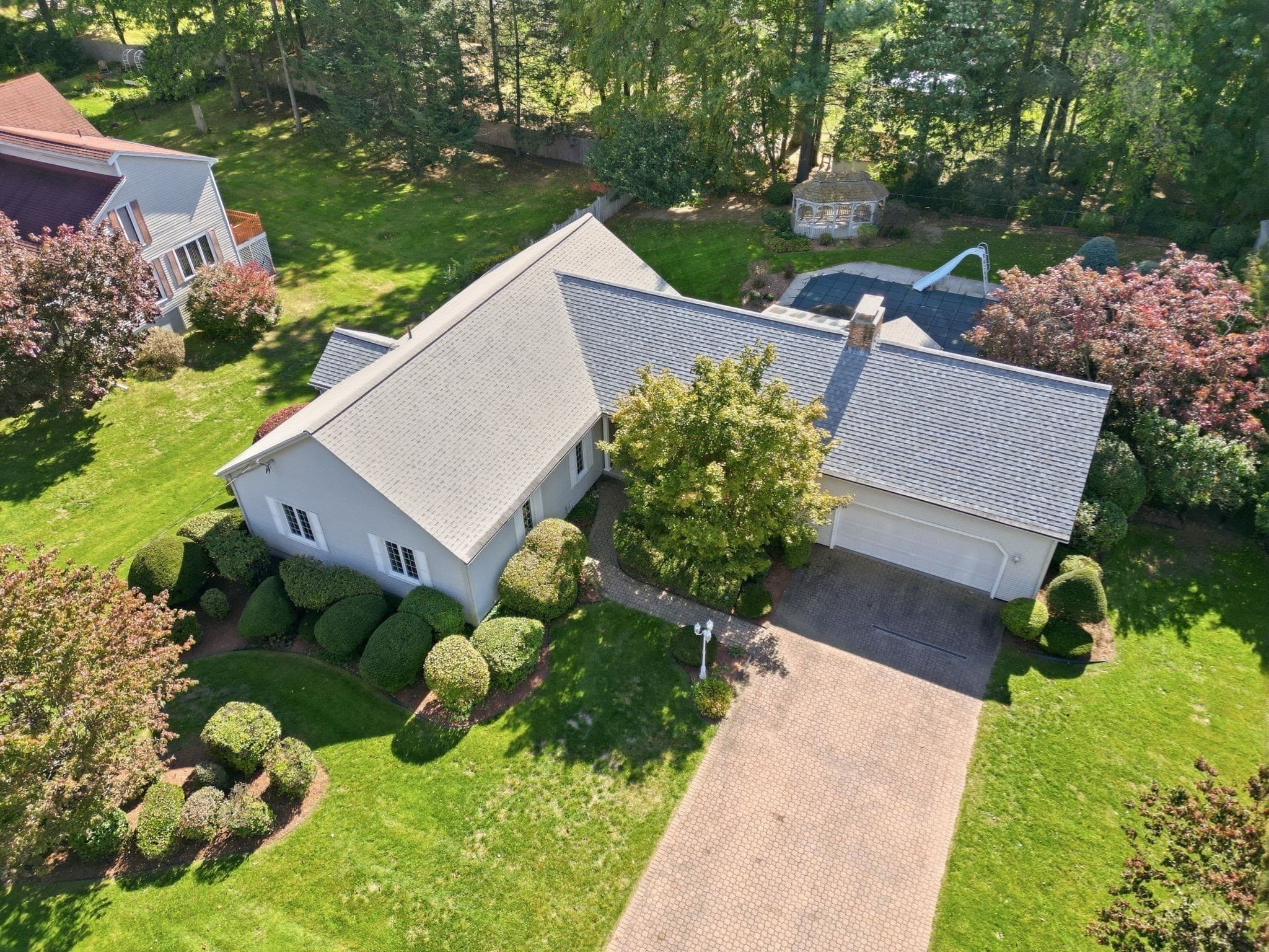 43 Pineridge Dr, Westfield MA 01085