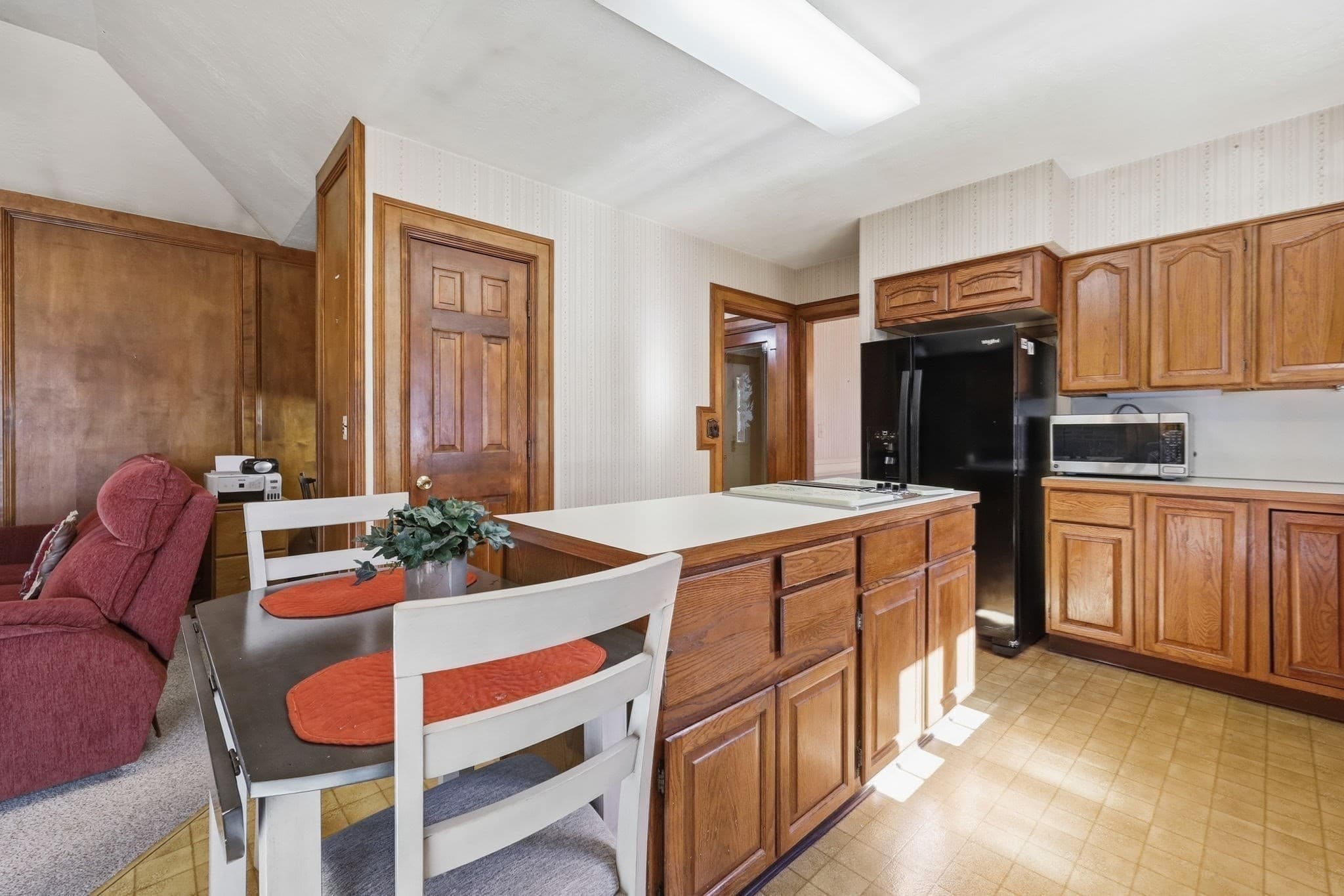 Single Family Residence at 43 Pineridge Dr, Westfield MA 01085, Westfield, photo 5 of 42