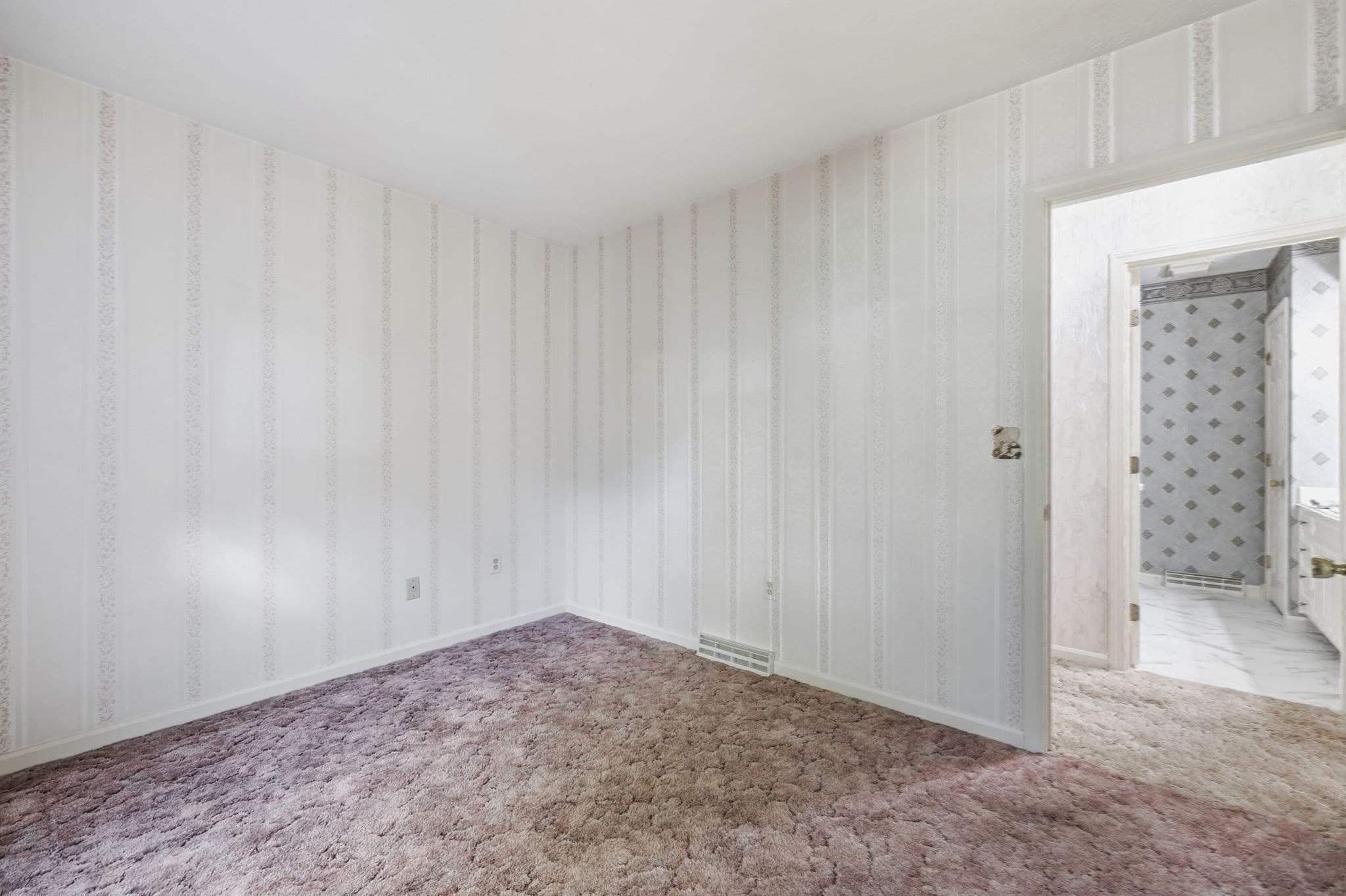 Single Family Residence at 43 Pineridge Dr, Westfield MA 01085, Westfield, photo 19 of 42