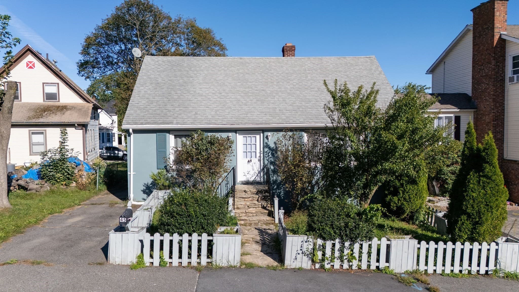 Single Family Residence at 45 Pilgrim Avenue,, Worcester MA 01604, Worcester, photo 2 of 18