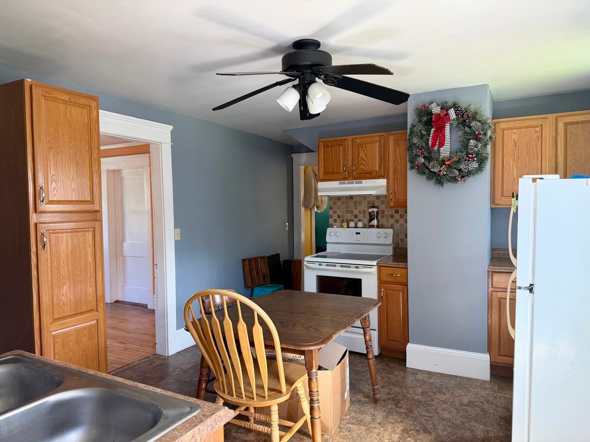 2 Family - 2 Units Up/Down at 250 Conway Street, Greenfield MA 01301, Greenfield, photo 10 of 33