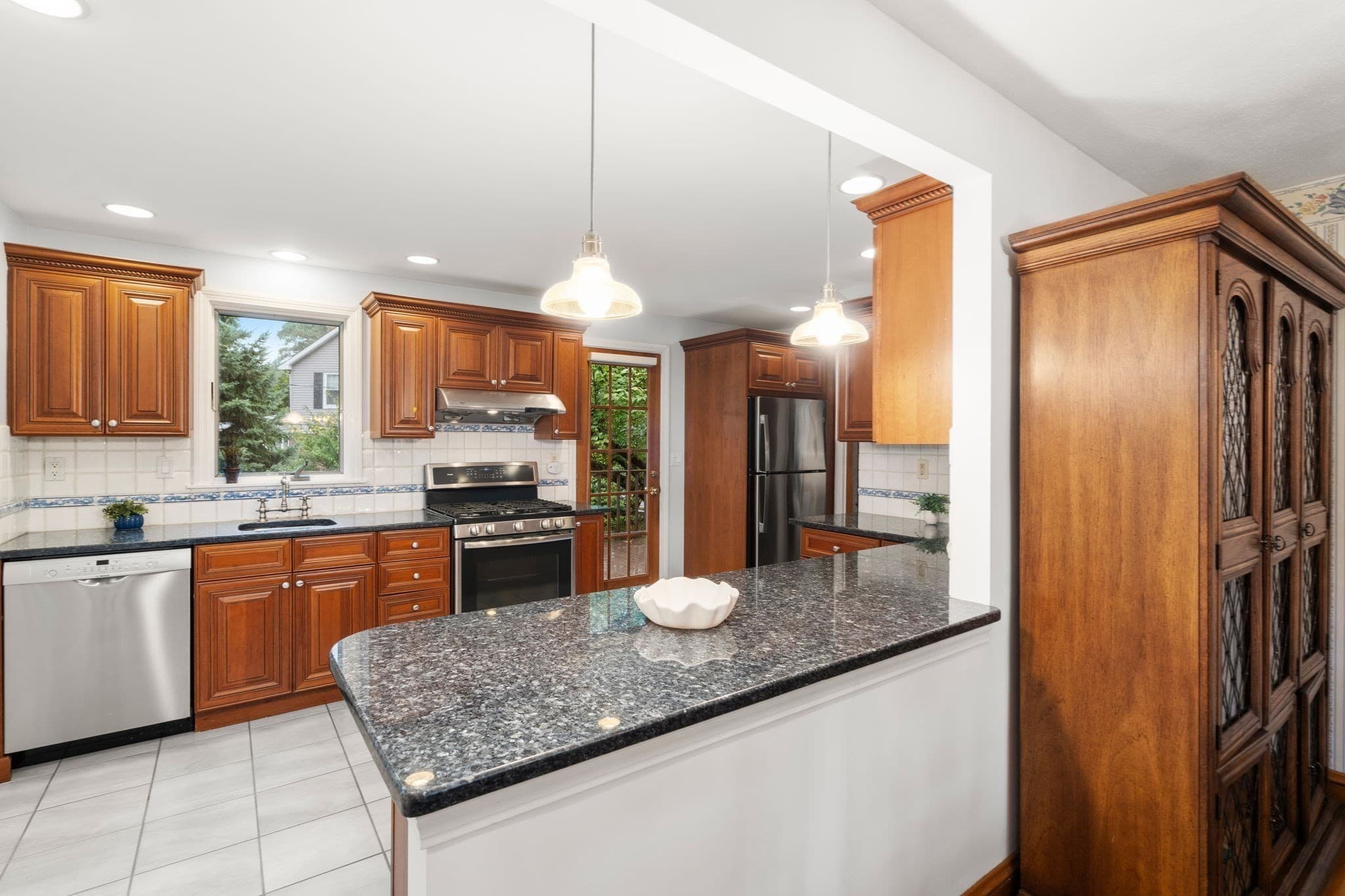 Single Family Residence at 1929 Commonwealth Ave, Newton MA 02466, Newton, photo 12 of 29