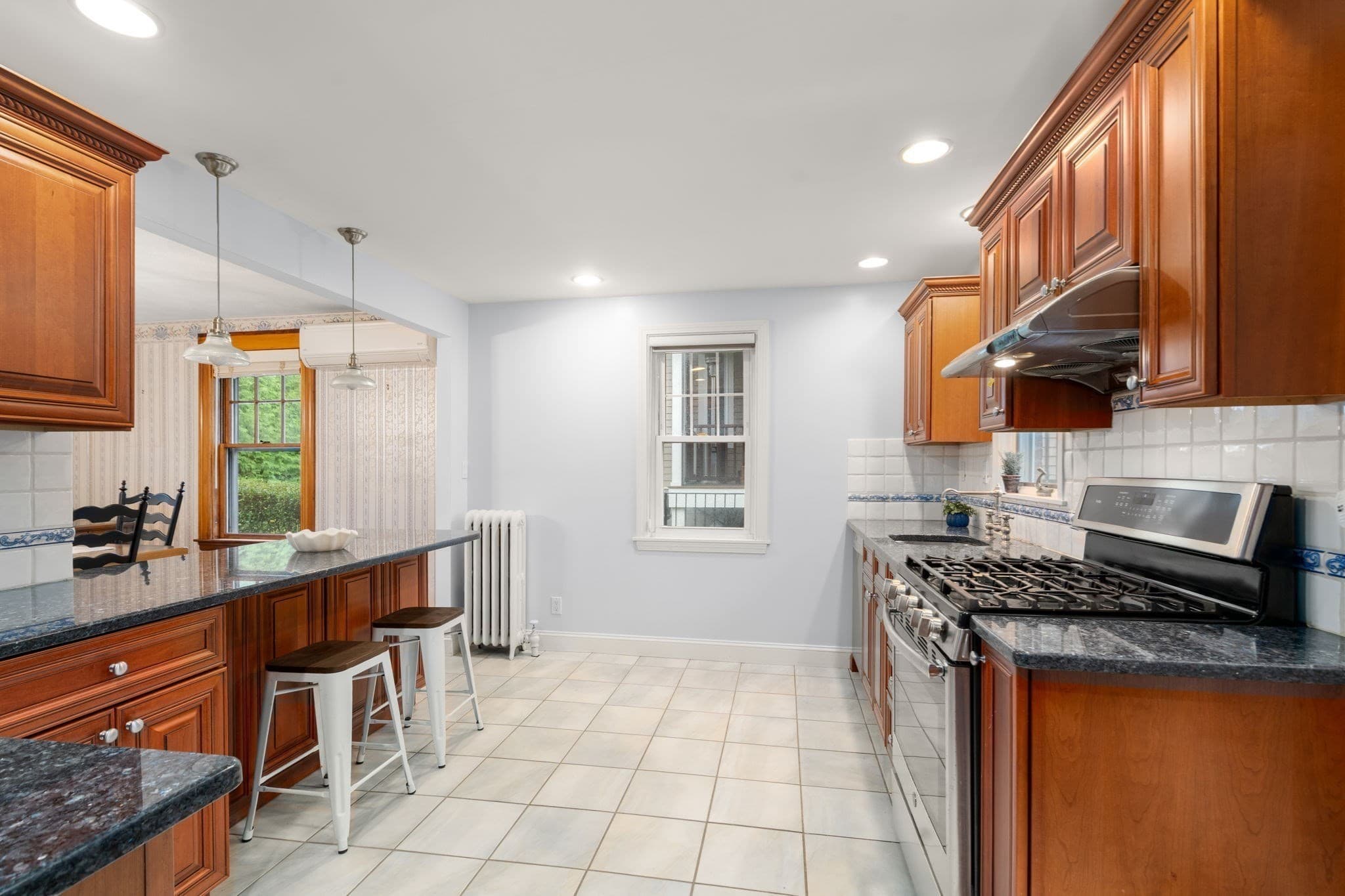 Single Family Residence at 1929 Commonwealth Ave, Newton MA 02466, Newton, photo 9 of 29