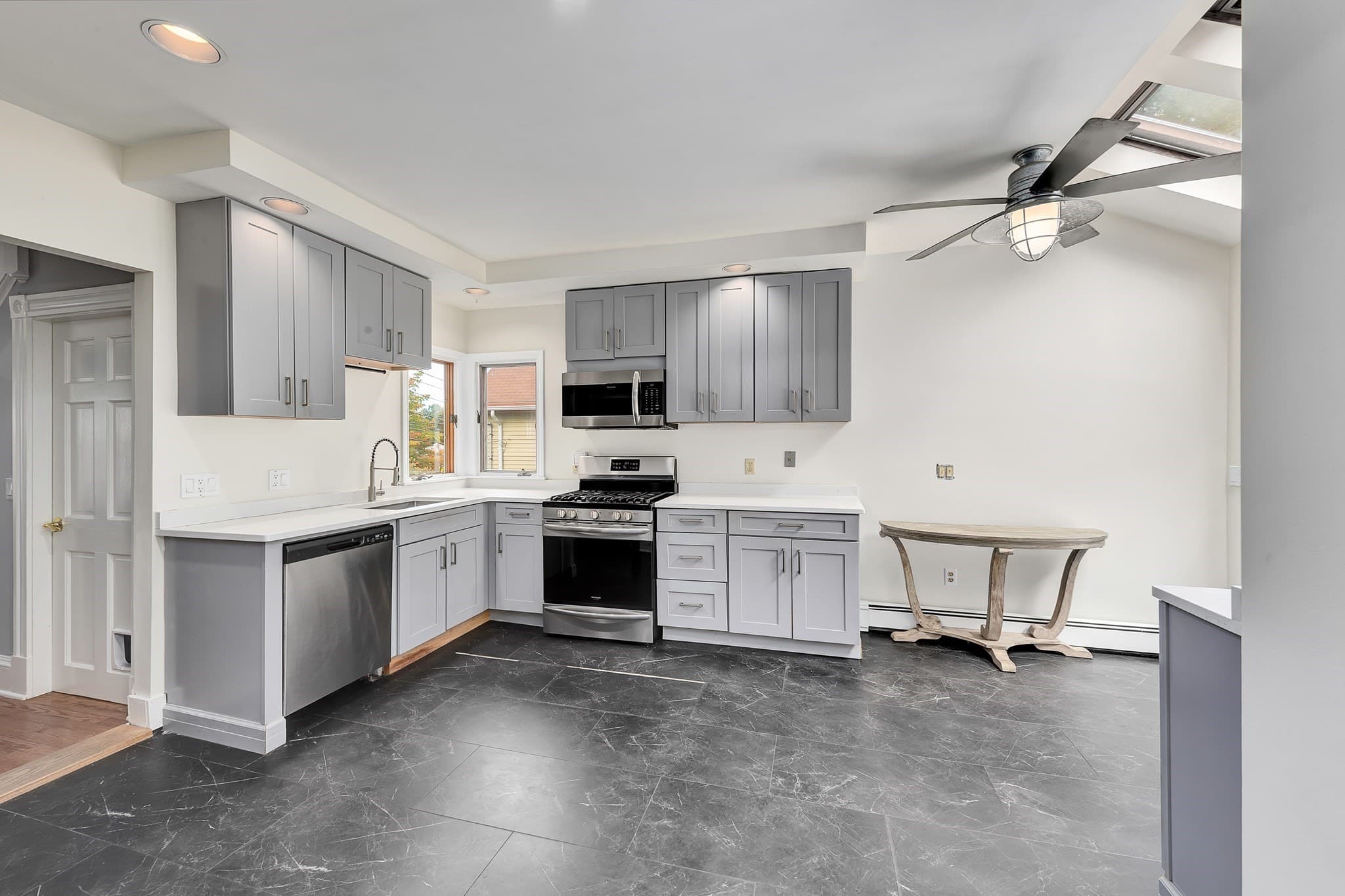 Single Family Residence at 8 Birch Hill Ave, Wakefield MA 01880, Wakefield, photo 5 of 28