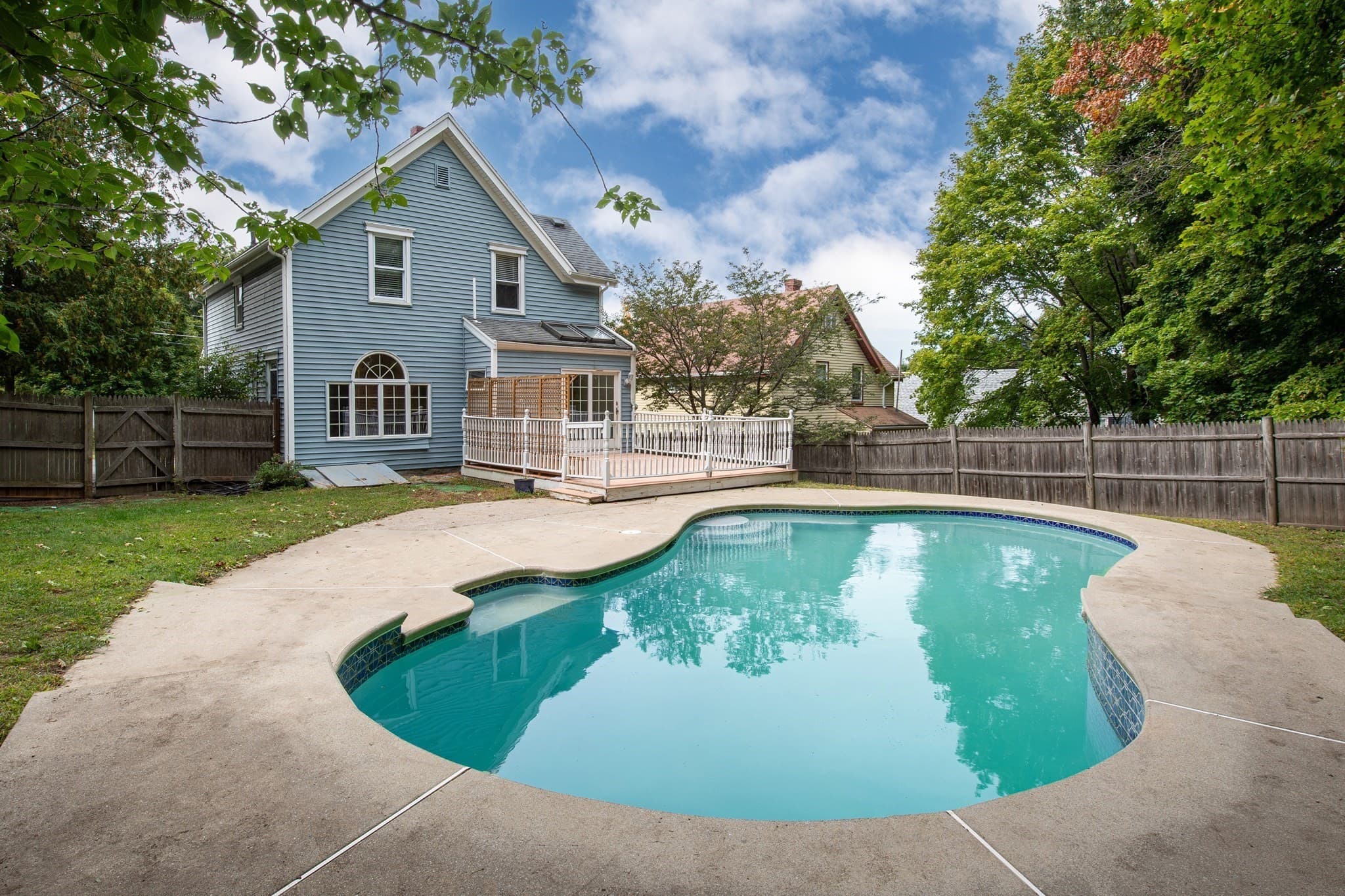 Single Family Residence at 8 Birch Hill Ave, Wakefield MA 01880, Wakefield, photo 25 of 28