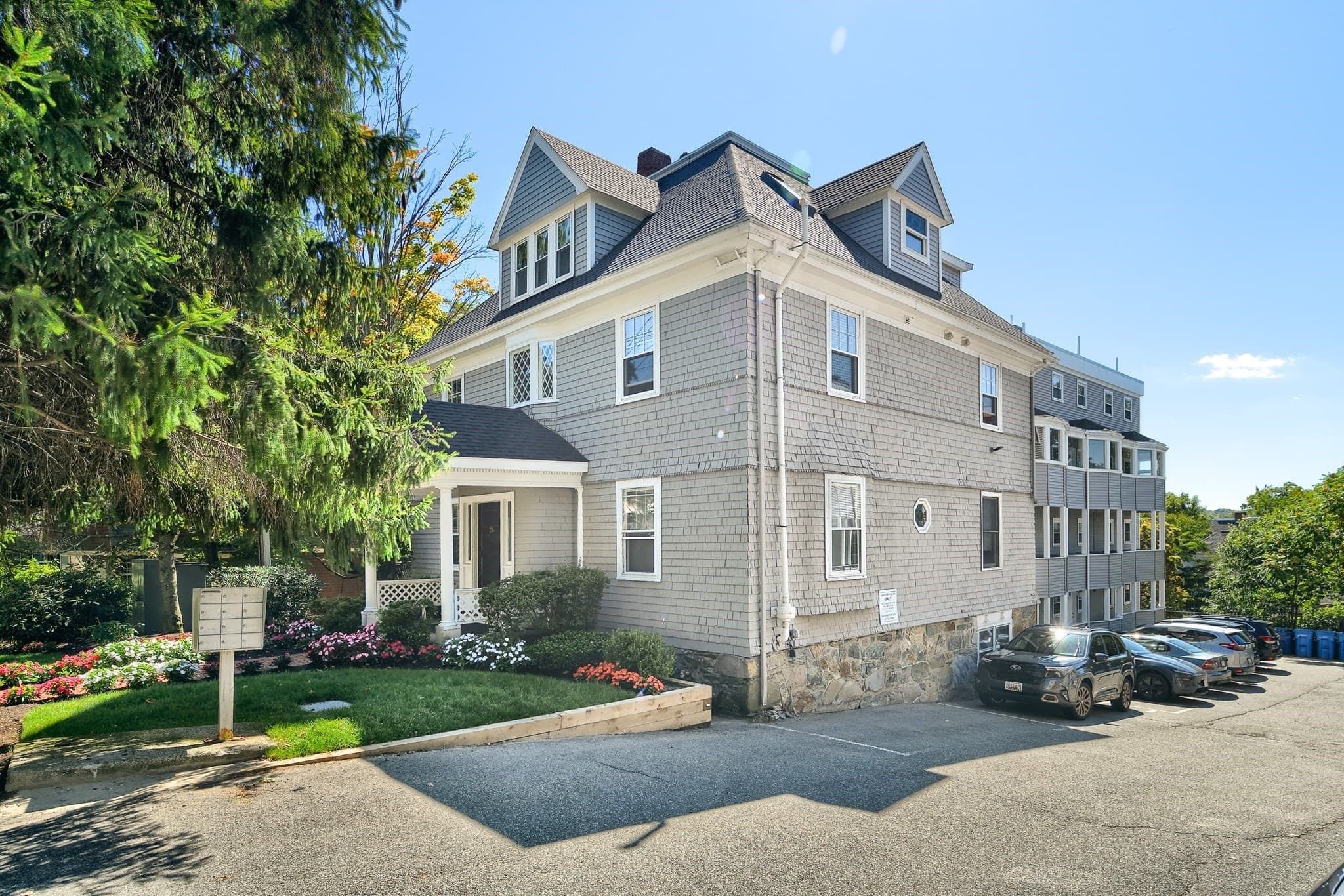 Condominium at 36 Cummings Rd # 2, Boston MA 02135, Boston, photo 17 of 21