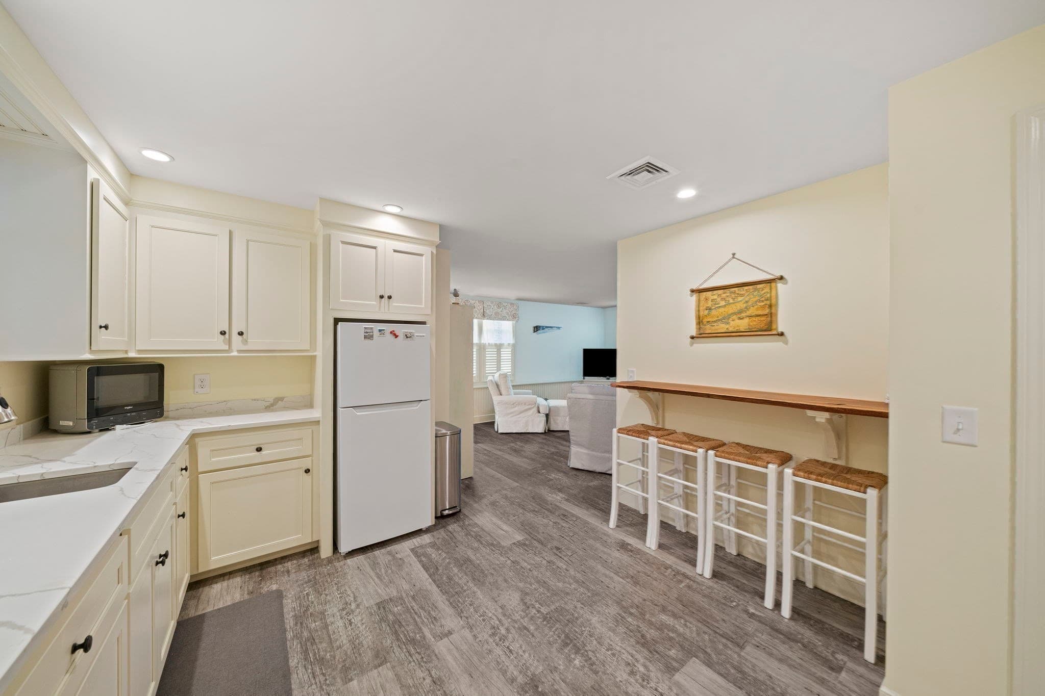 Single Family Residence at 6 Jones River Dr, Kingston MA 02364, Kingston, photo 32 of 42