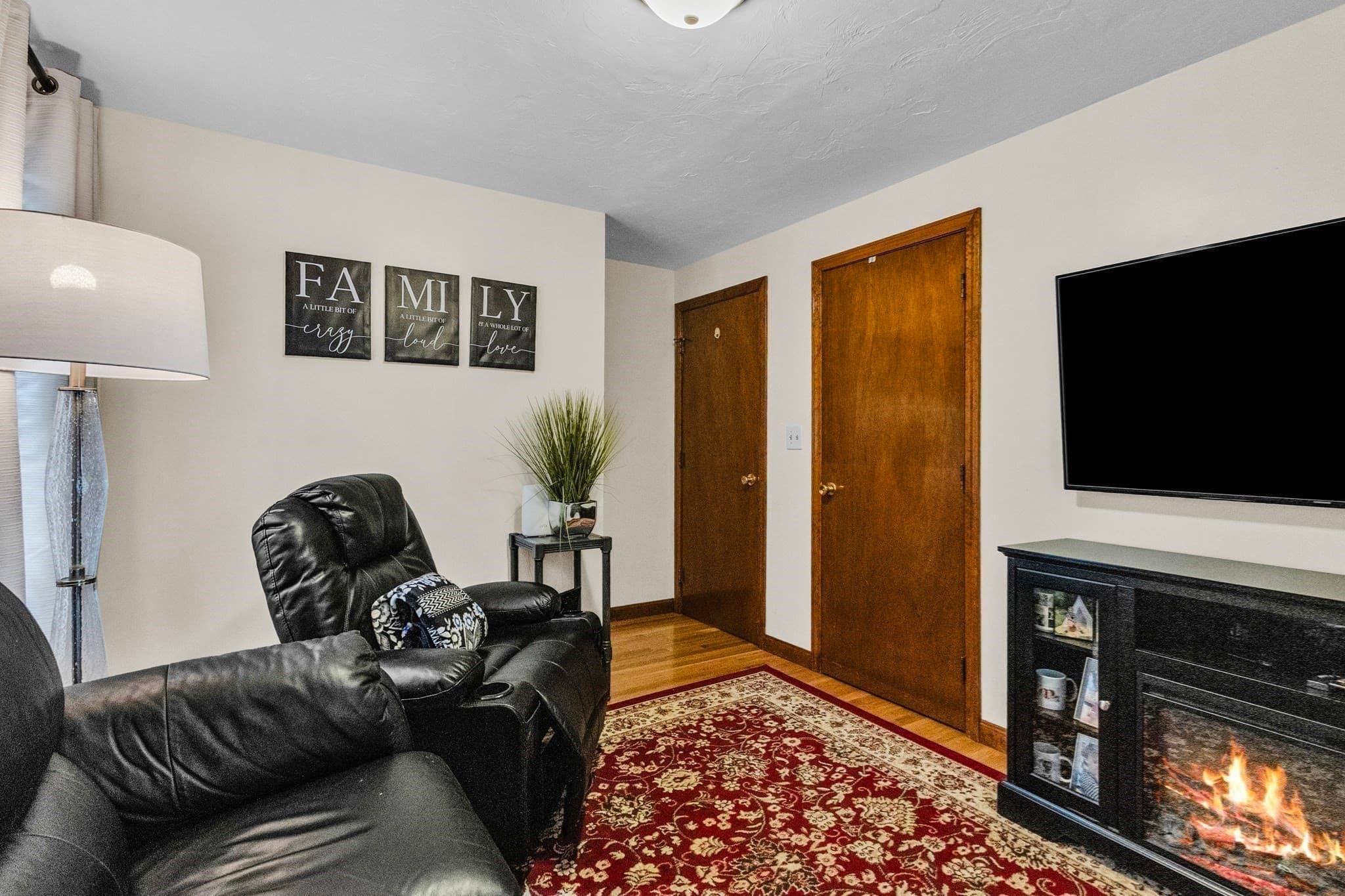 Single Family Residence at 42 Melbourne Rd, Worcester MA 01607, Worcester, photo 19 of 37
