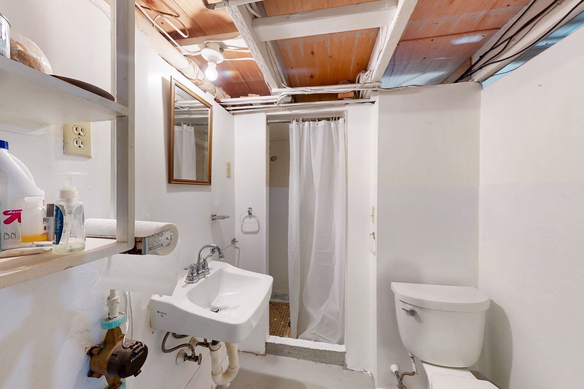 2 Family - 2 Units Up/Down at 13 Cottage Park Ave, Cambridge MA 02140, Cambridge, photo 22 of 41