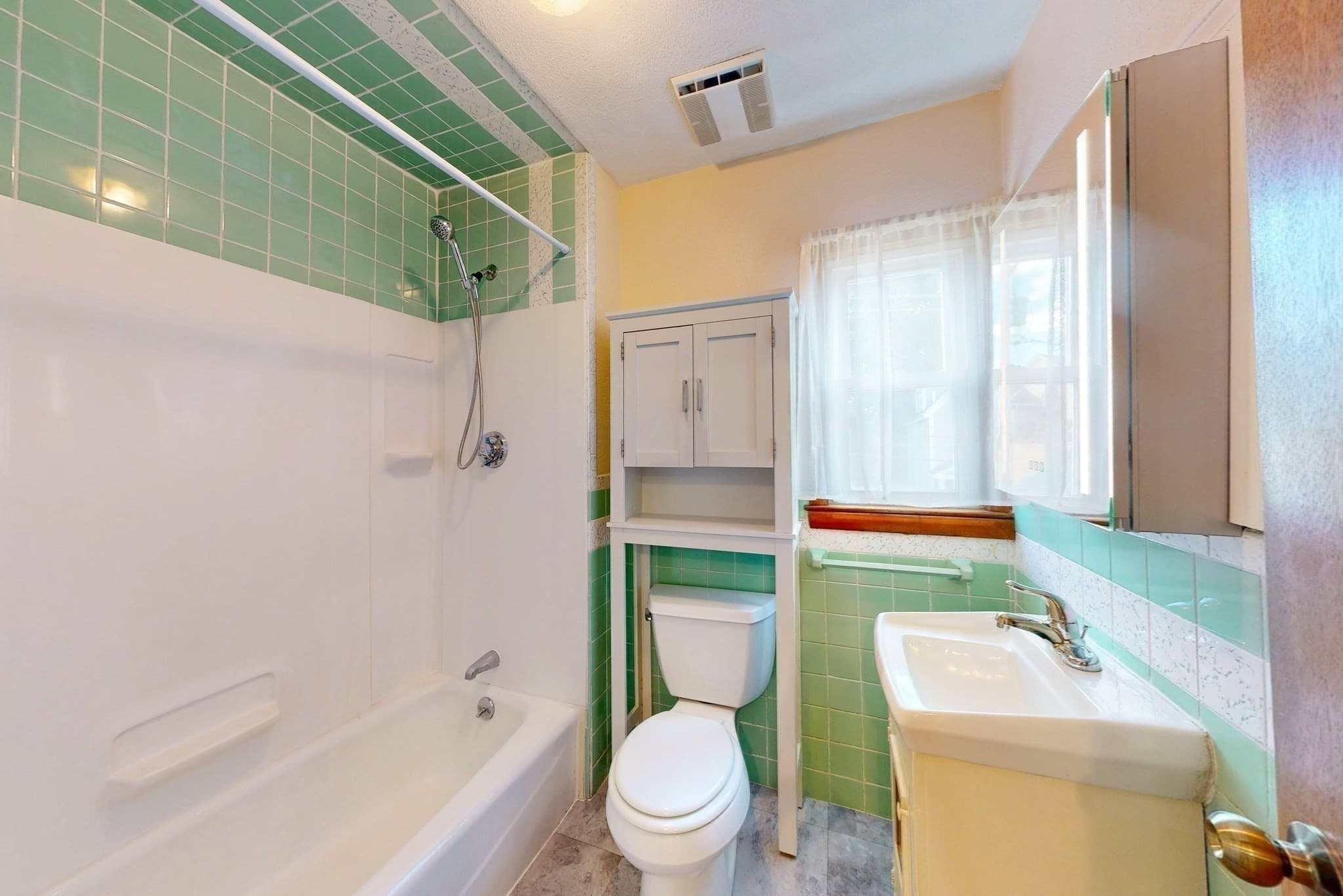 2 Family - 2 Units Up/Down at 13 Cottage Park Ave, Cambridge MA 02140, Cambridge, photo 28 of 41