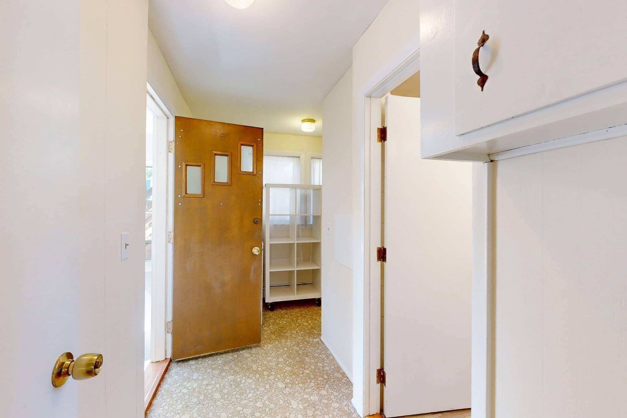 2 Family - 2 Units Up/Down at 13 Cottage Park Ave, Cambridge MA 02140, Cambridge, photo 14 of 41
