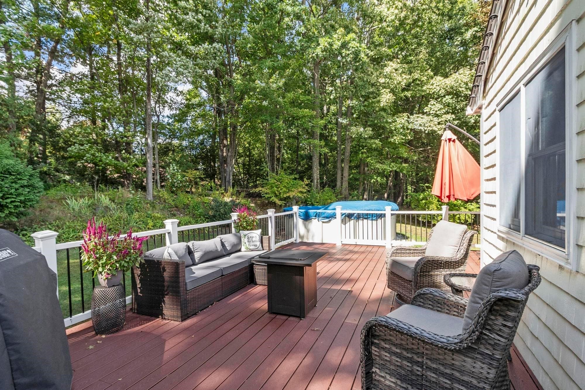 Single Family Residence at 43 Windy Ridge Rd, Holden MA 01522, Holden, photo 5 of 42