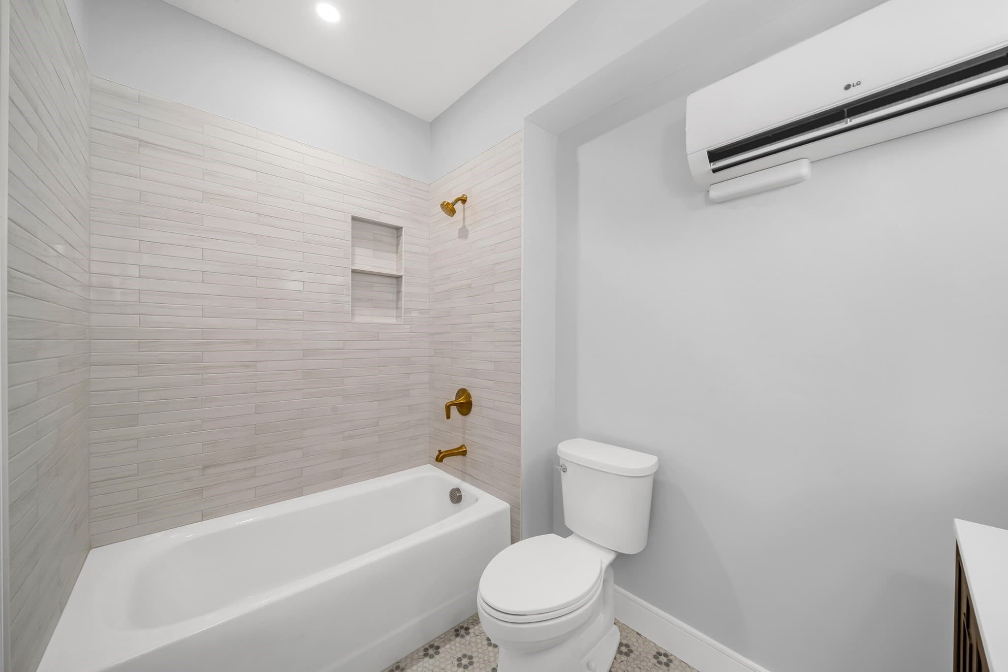 Condominium at 33 Chestnut St # 1, Andover MA 01810, Andover, photo 28 of 36