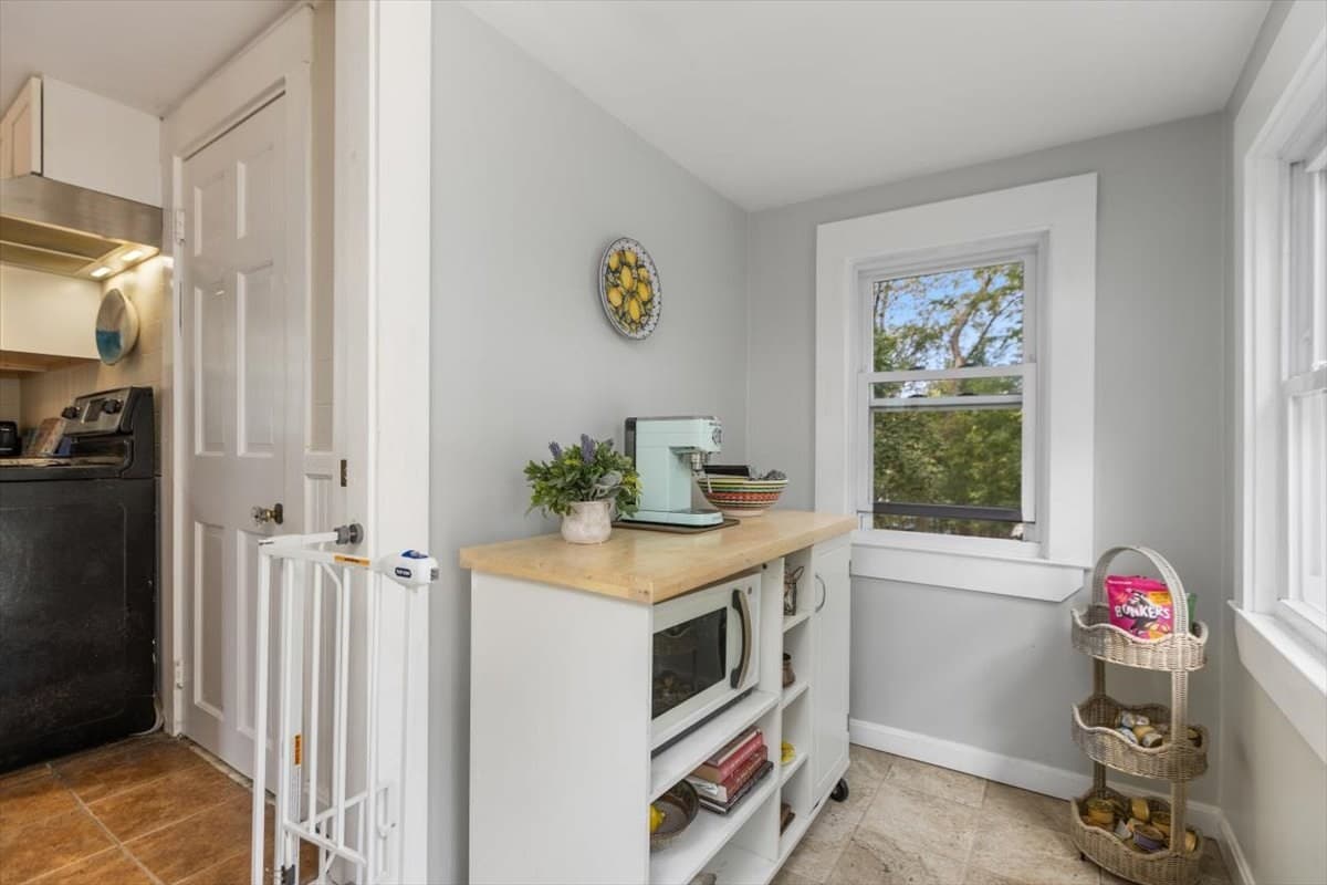 Single Family Residence at 55 Haverhill Rd., Amesbury MA 01913, Amesbury, photo 16 of 39