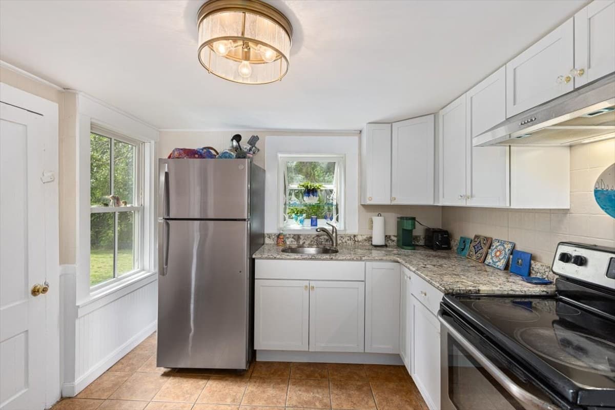 Single Family Residence at 55 Haverhill Rd., Amesbury MA 01913, Amesbury, photo 12 of 39