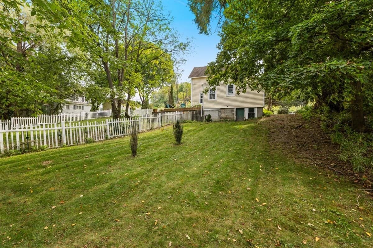 Single Family Residence at 55 Haverhill Rd., Amesbury MA 01913, Amesbury, photo 32 of 39