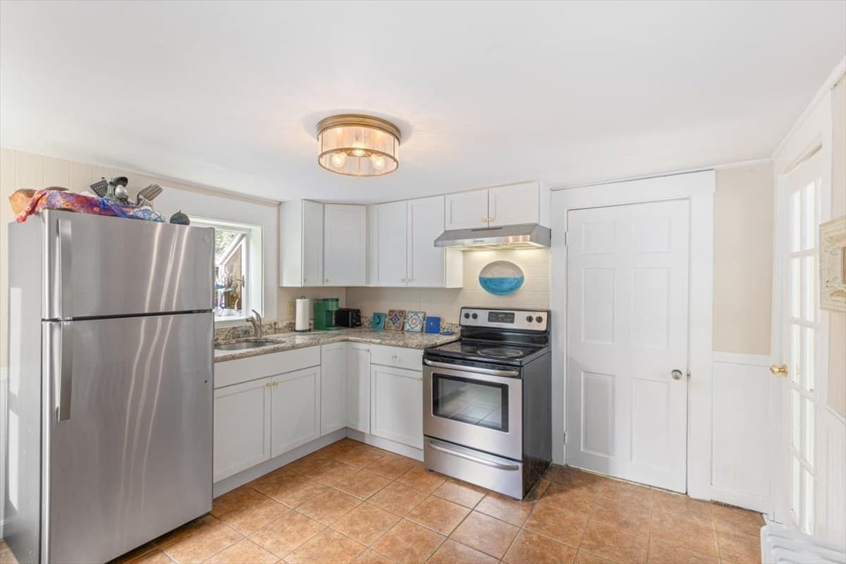 Single Family Residence at 55 Haverhill Rd., Amesbury MA 01913, Amesbury, photo 10 of 39