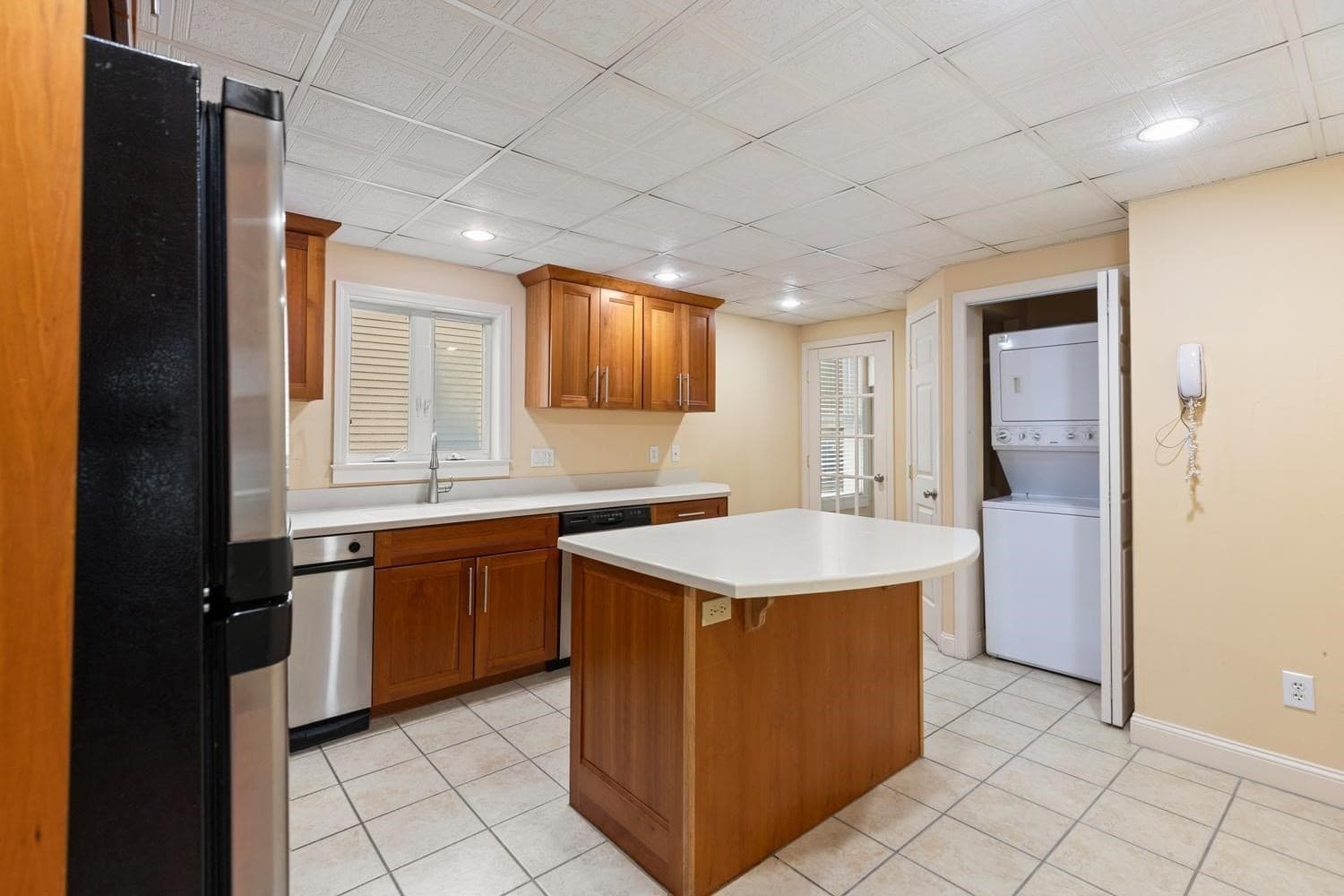 Single Family Residence at 42 Howard St, Cambridge MA 02139, Cambridge, photo 3 of 33