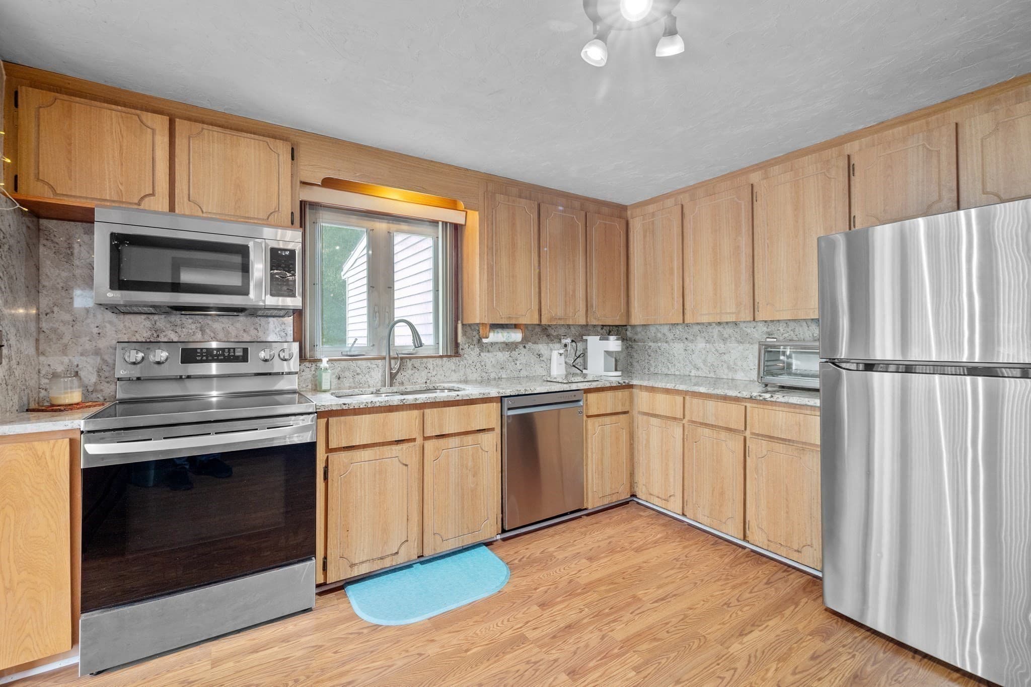 Single Family Residence at 87 Audubon Road, Norwood MA 02062, Norwood, photo 6 of 42