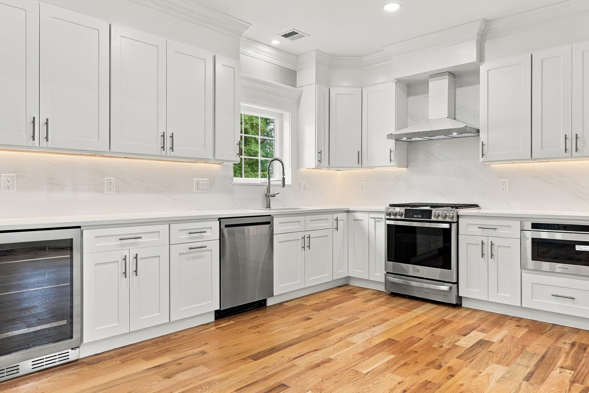 Single Family Residence at 3 Colonial Road, Milford MA 01757, Milford, photo 9 of 33