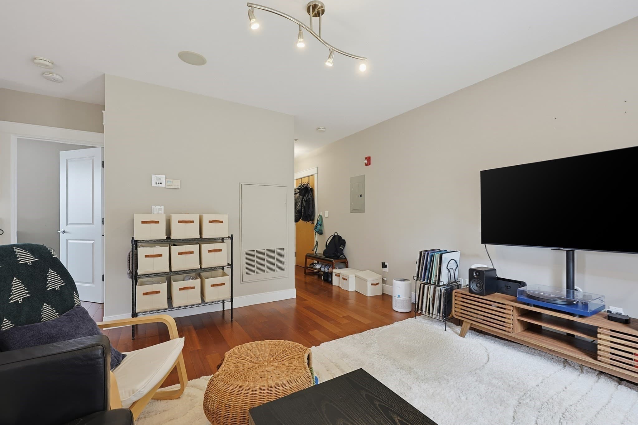 Condominium at 27 Wheeler St # 224, Cambridge MA 02138, Cambridge, photo 3 of 19