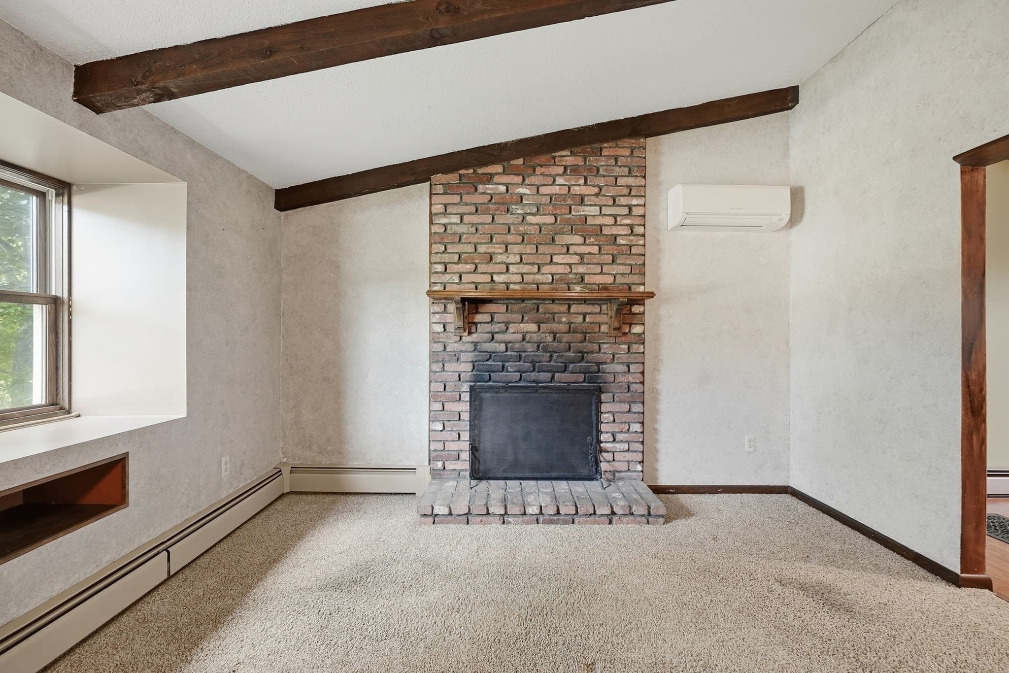 Single Family Residence at 82 West St, Douglas MA 01516, Douglas, photo 10 of 42