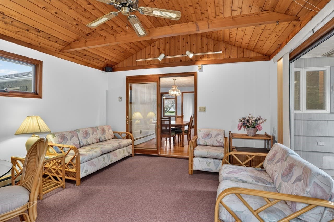 Single Family Residence at 10 Squire Ln, Bellingham MA 02019, Bellingham, photo 8 of 30