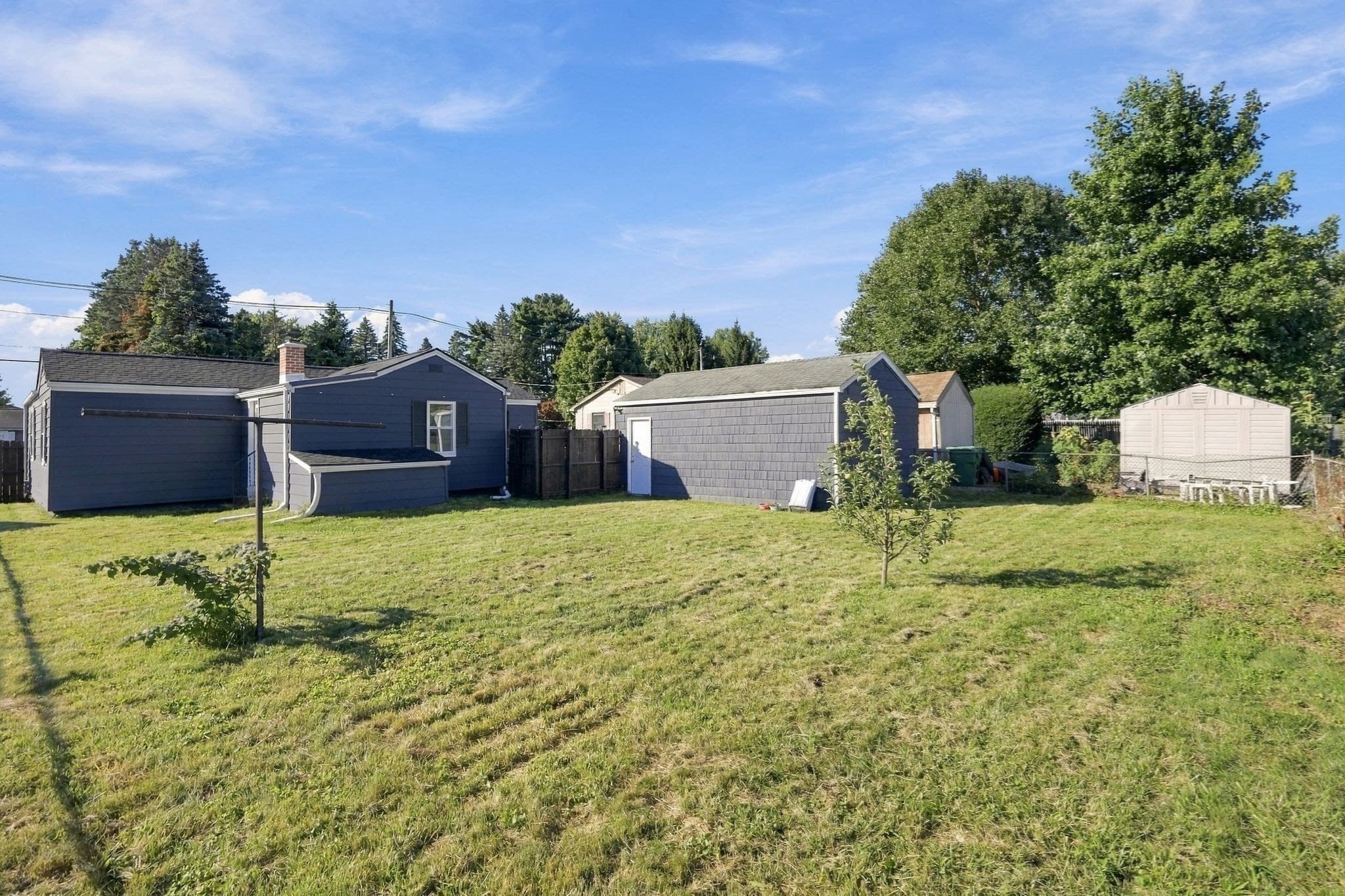 Single Family Residence at 196 Clarendon Ave, Chicopee MA 01013, Chicopee, photo 36 of 40