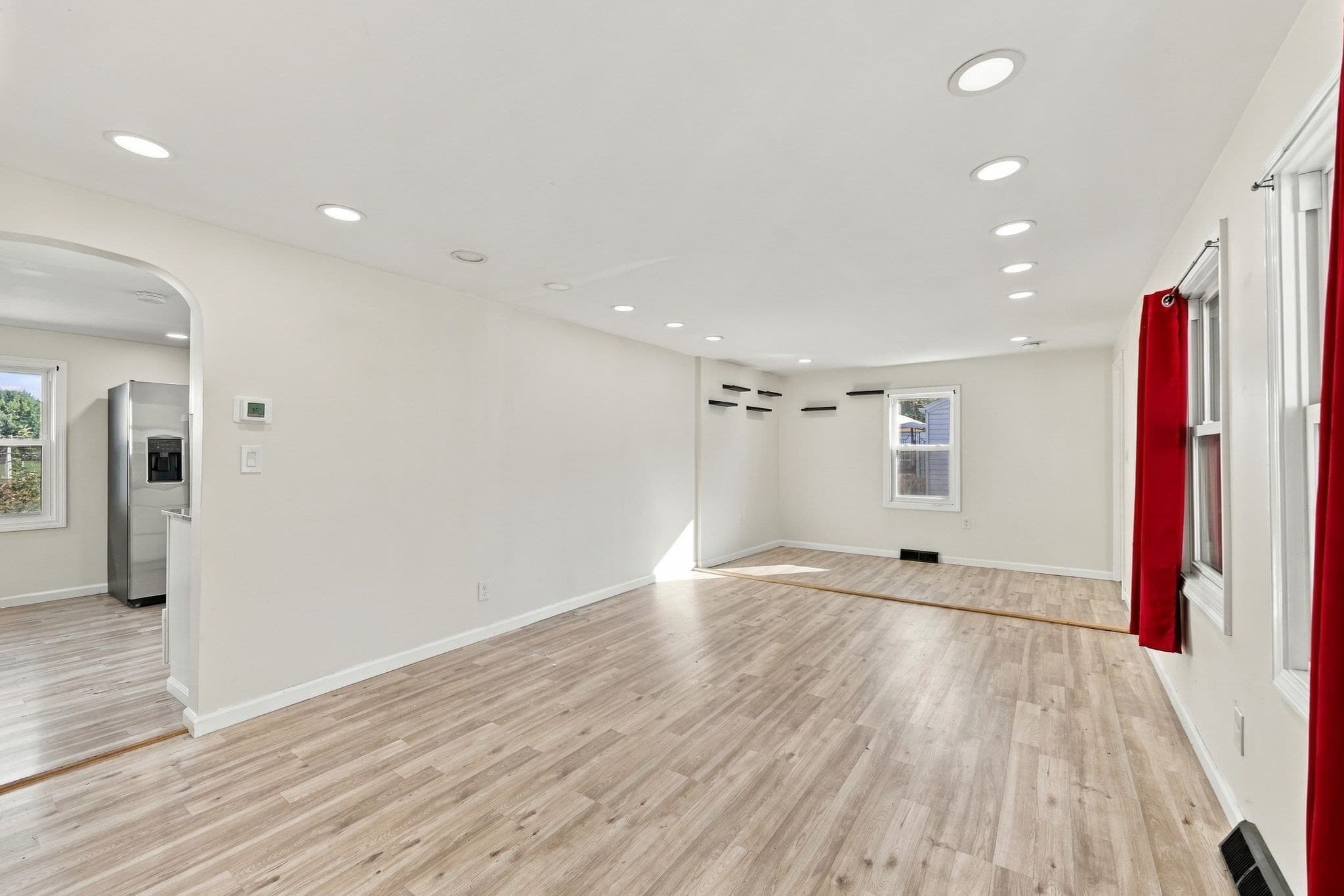 Single Family Residence at 196 Clarendon Ave, Chicopee MA 01013, Chicopee, photo 4 of 40