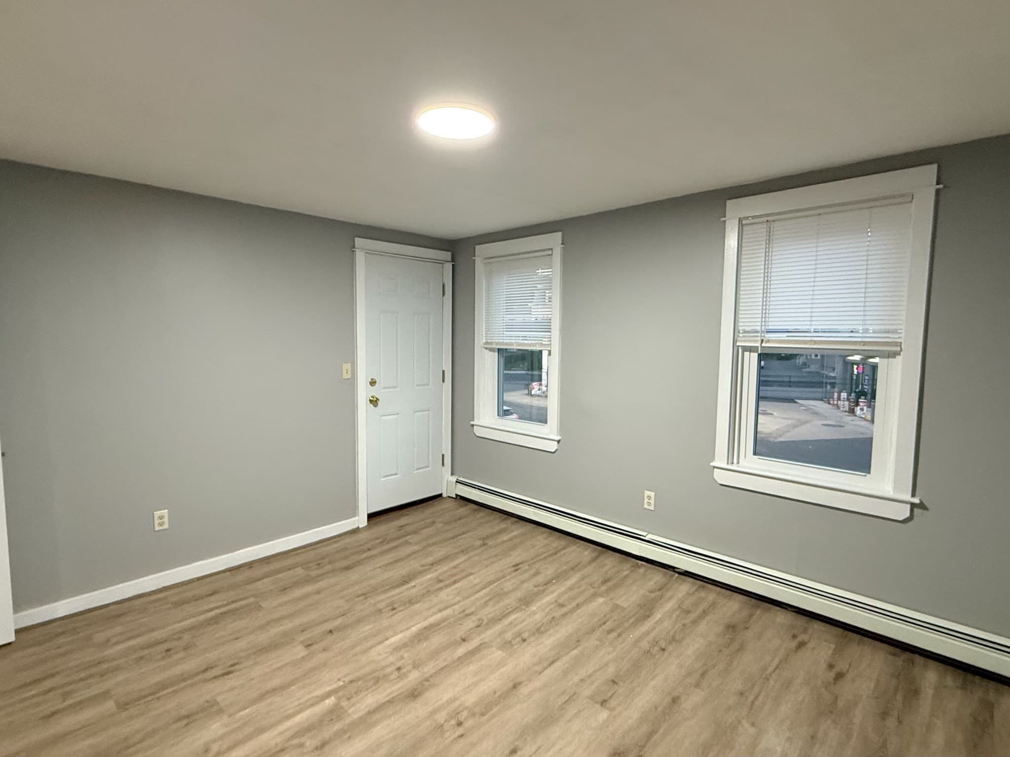 3 Family at 99 Winthrop St, Taunton MA 02780, Taunton, photo 5 of 25