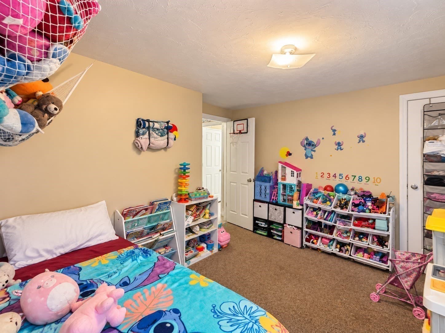 3 Family at 99 Winthrop St, Taunton MA 02780, Taunton, photo 19 of 25